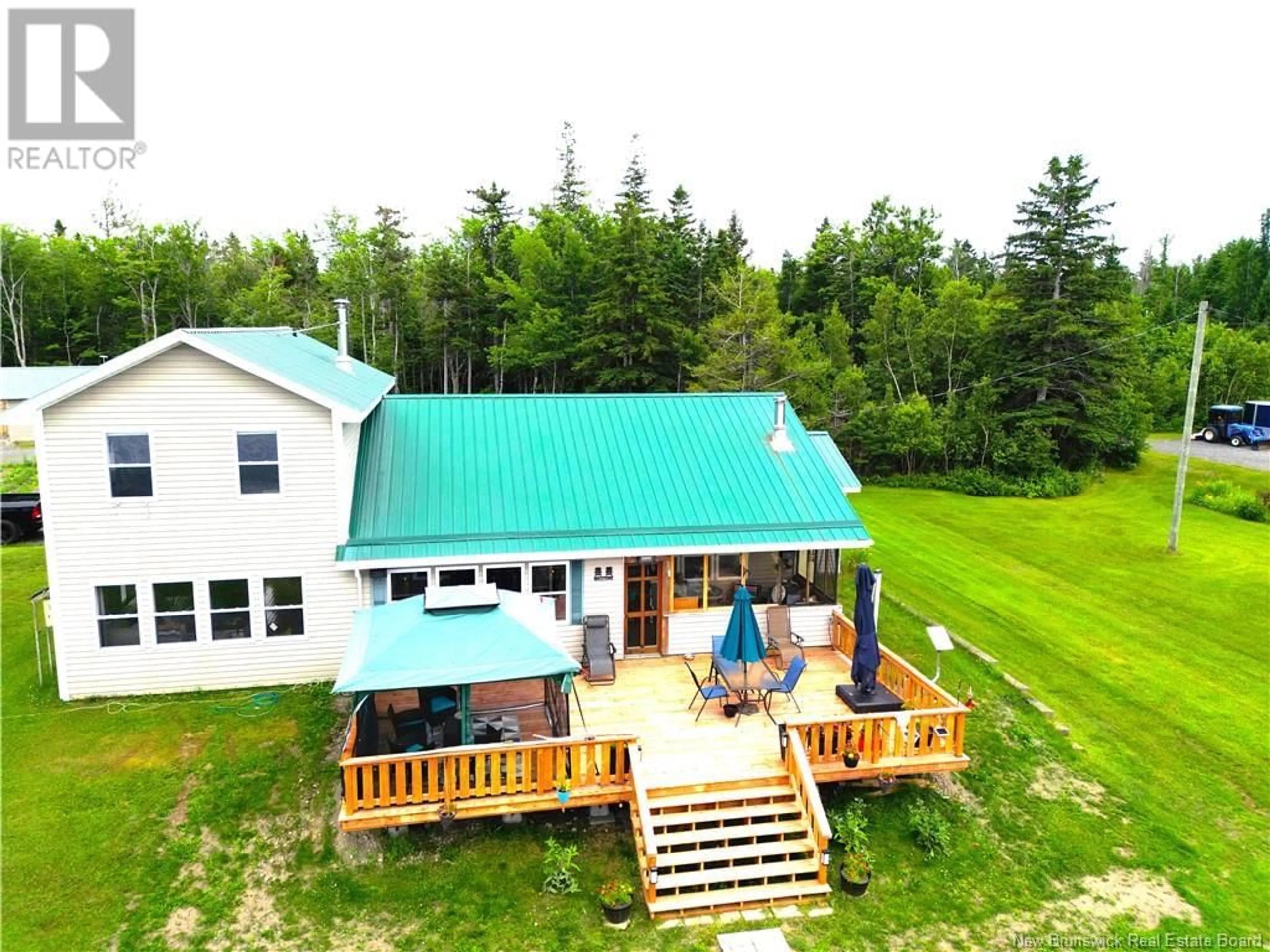 A pic from outside/outdoor area/front of a property/back of a property/a pic from drone, building for 502 HARDWICKE ROAD, Hardwicke New Brunswick E9A1L6