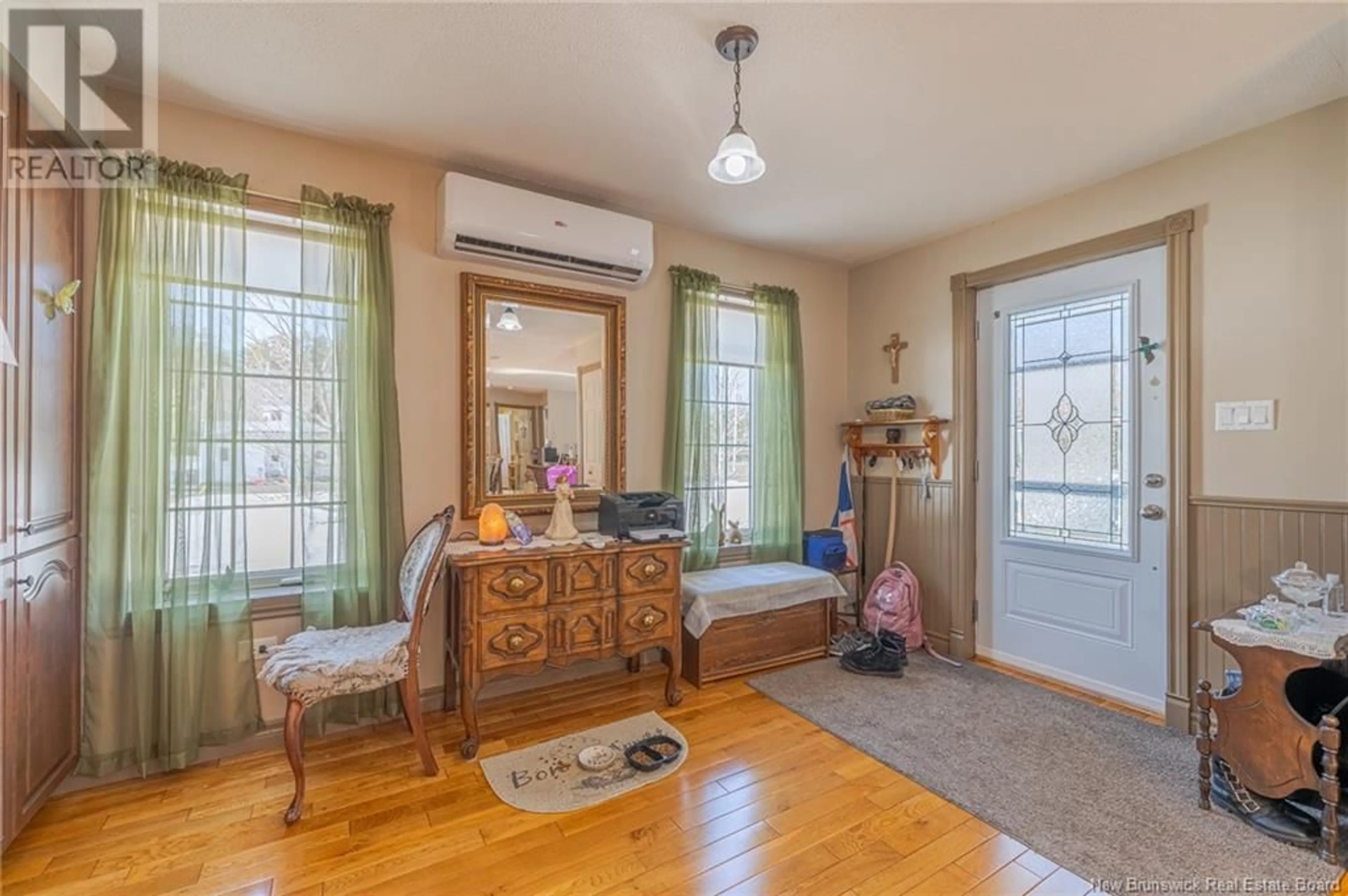 Indoor entryway for 2386 ROUTE 160, Saint-Sauveur New Brunswick E8L1P6