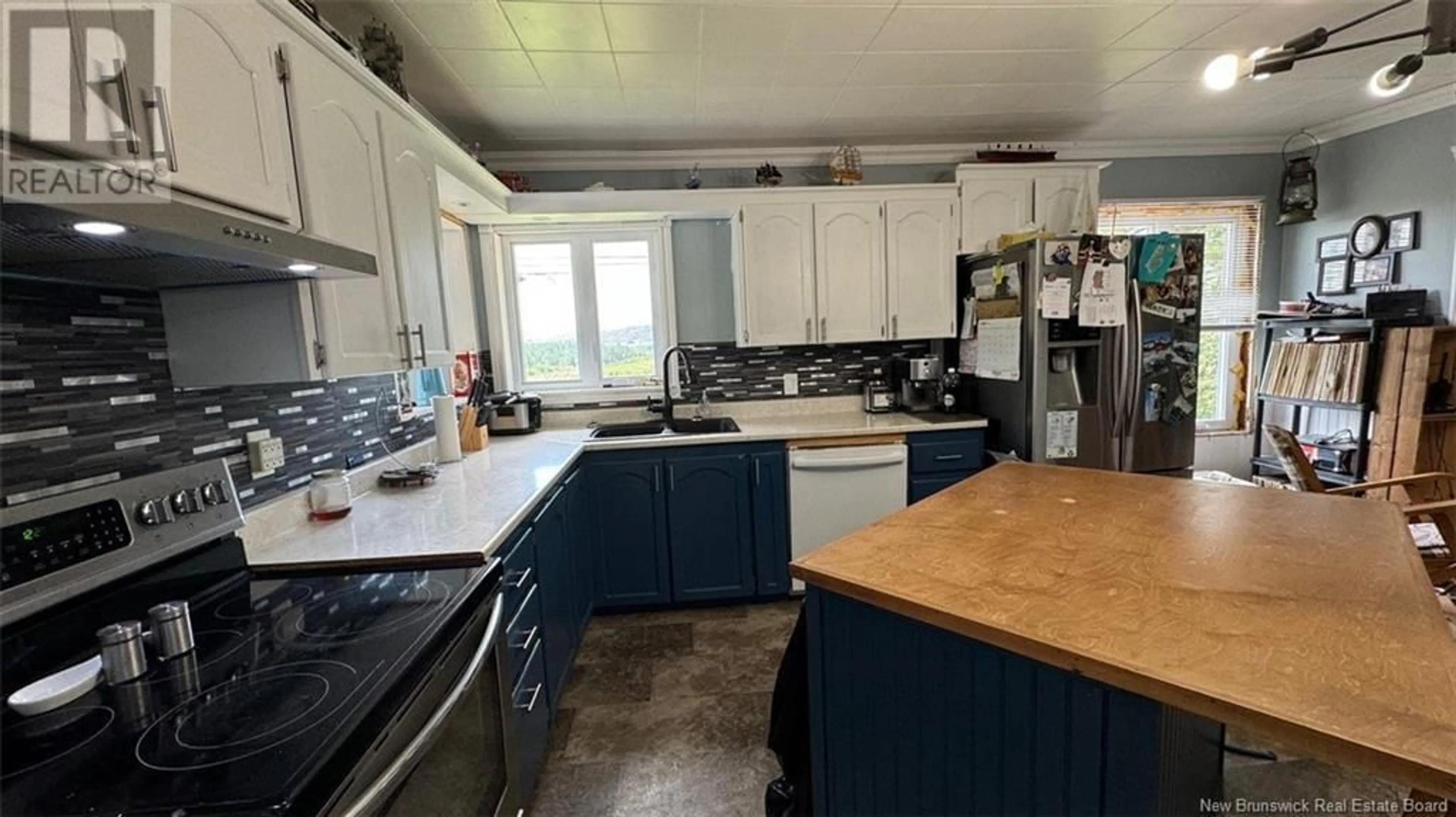 Kitchen, wood floors, cottage for 12255 Route 144, Siegas New Brunswick E7E1V2