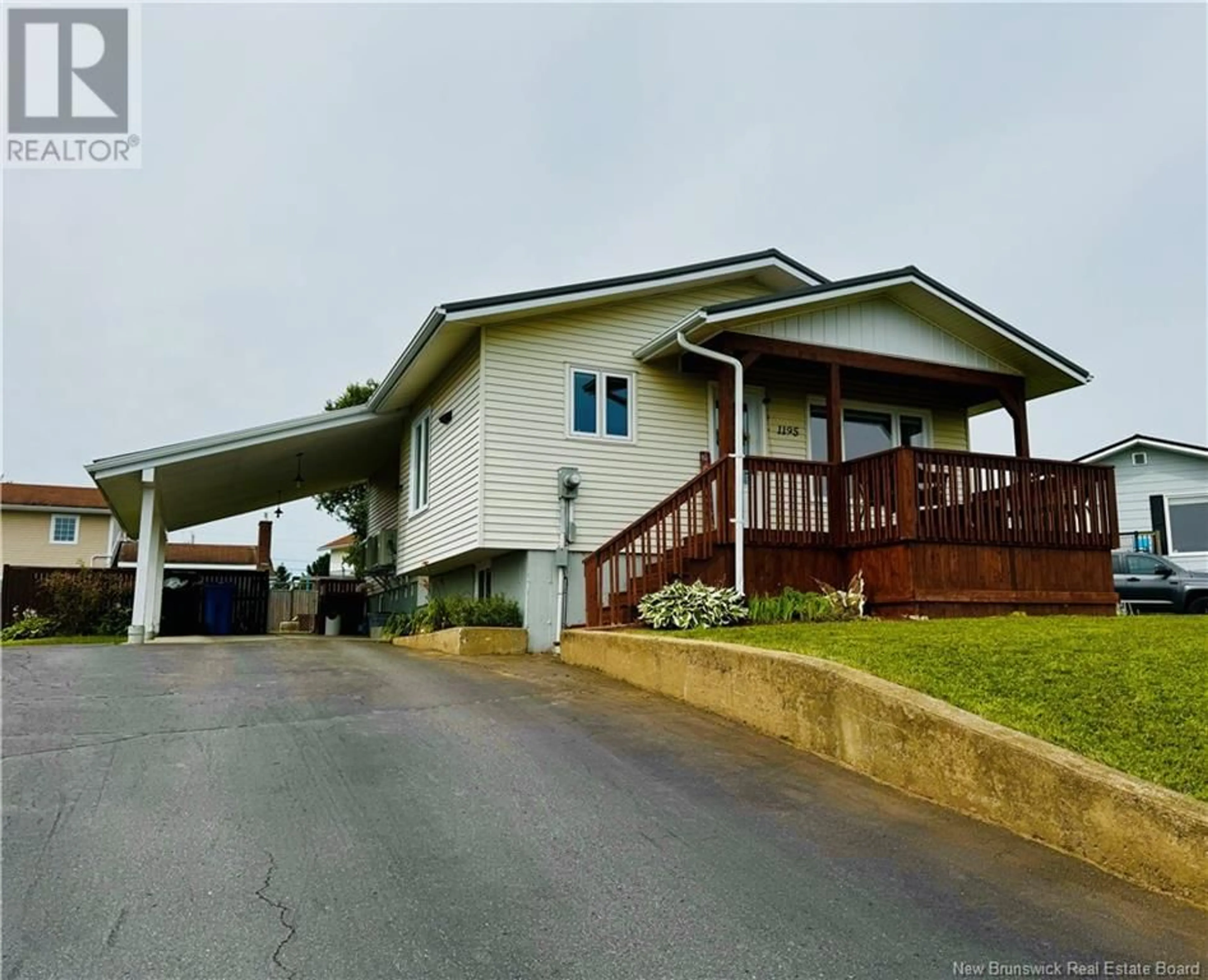 Frontside or backside of a home for 1195 Ocean Ridge, Bathurst New Brunswick E2A4R8