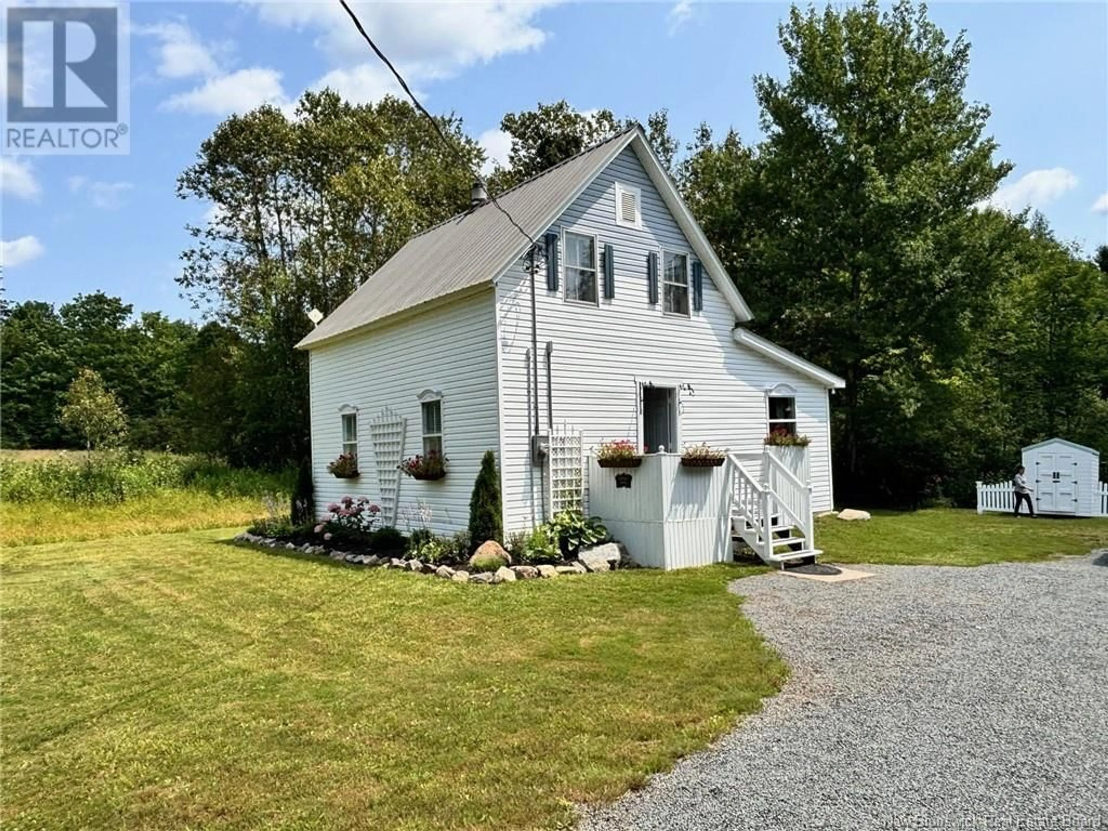 Cottage for 1585 122 Route, Skiff Lake New Brunswick E6H1N9