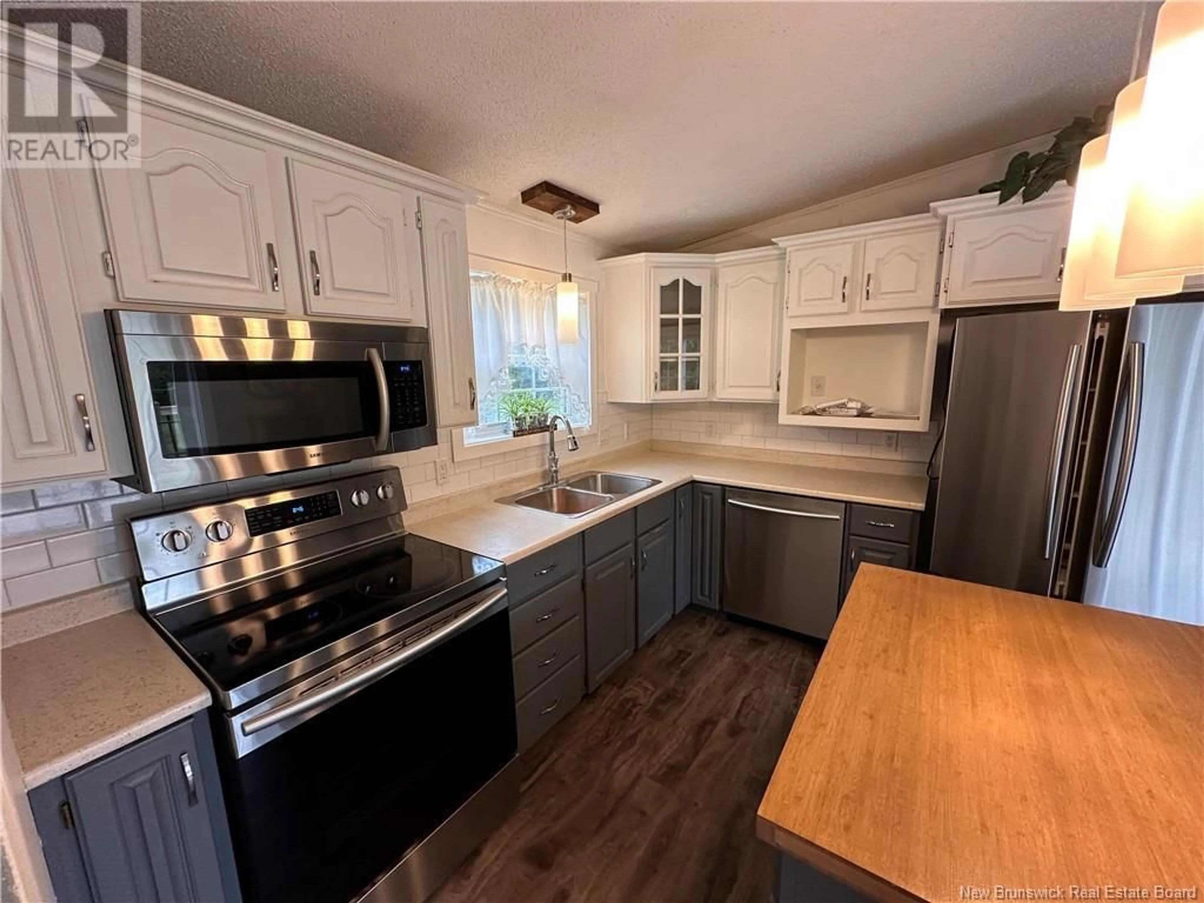 Standard kitchen for 19 Mccarthy Road, Miramichi New Brunswick E1N6H5