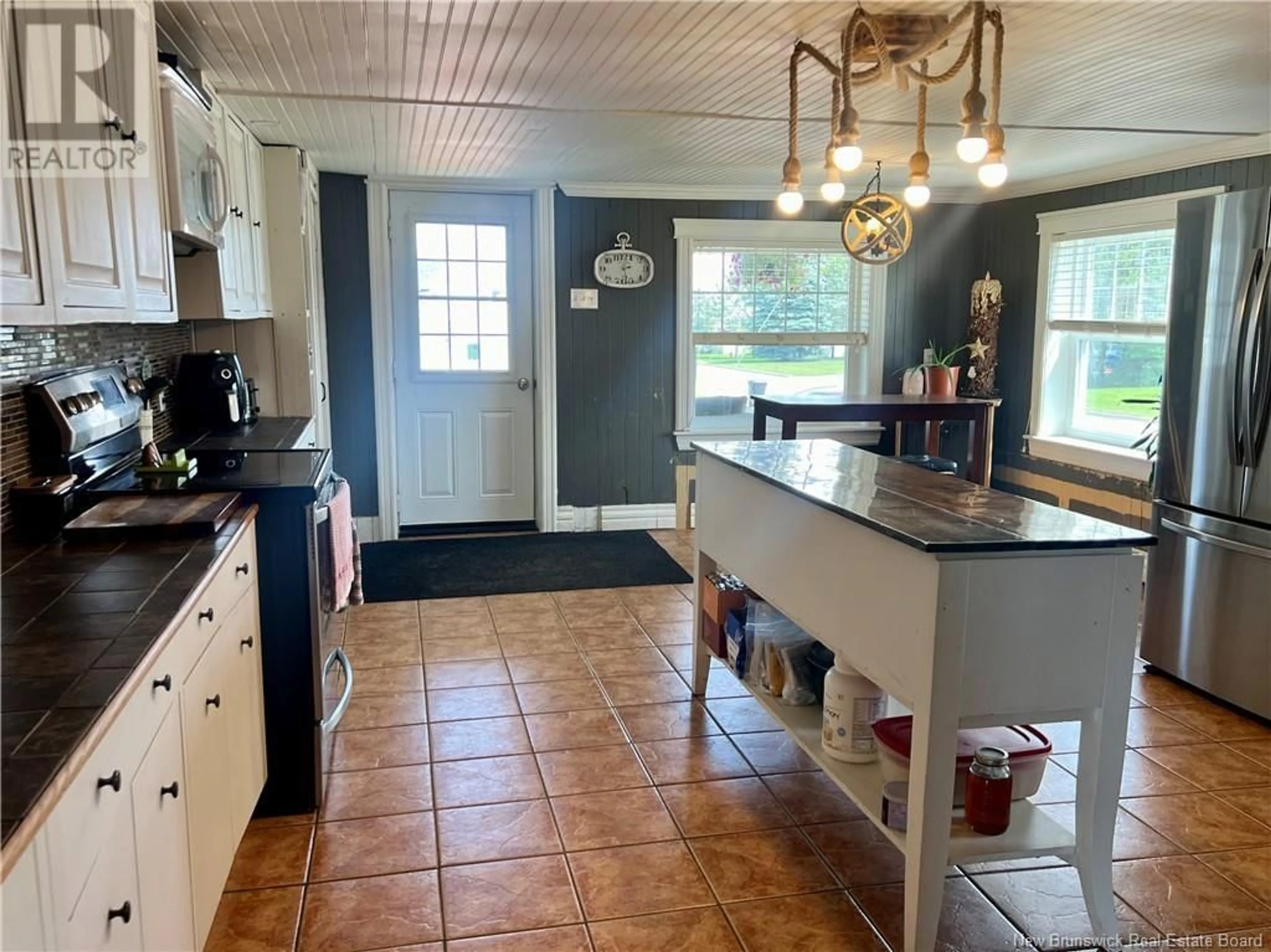 Open concept kitchen, ceramic/tile floor for 450 DE L'EGLISE ROAD, Saint-André New Brunswick E3Y2Y8