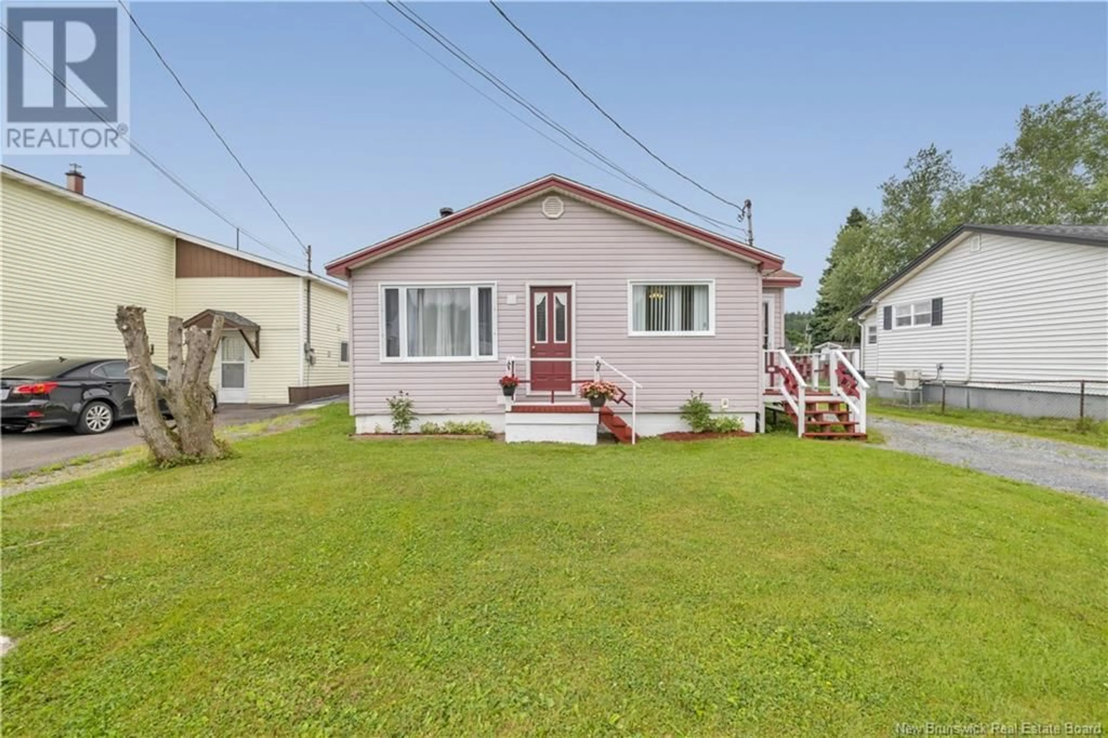 Frontside or backside of a home for 16 Mackay Street, Saint John New Brunswick E2H2G2