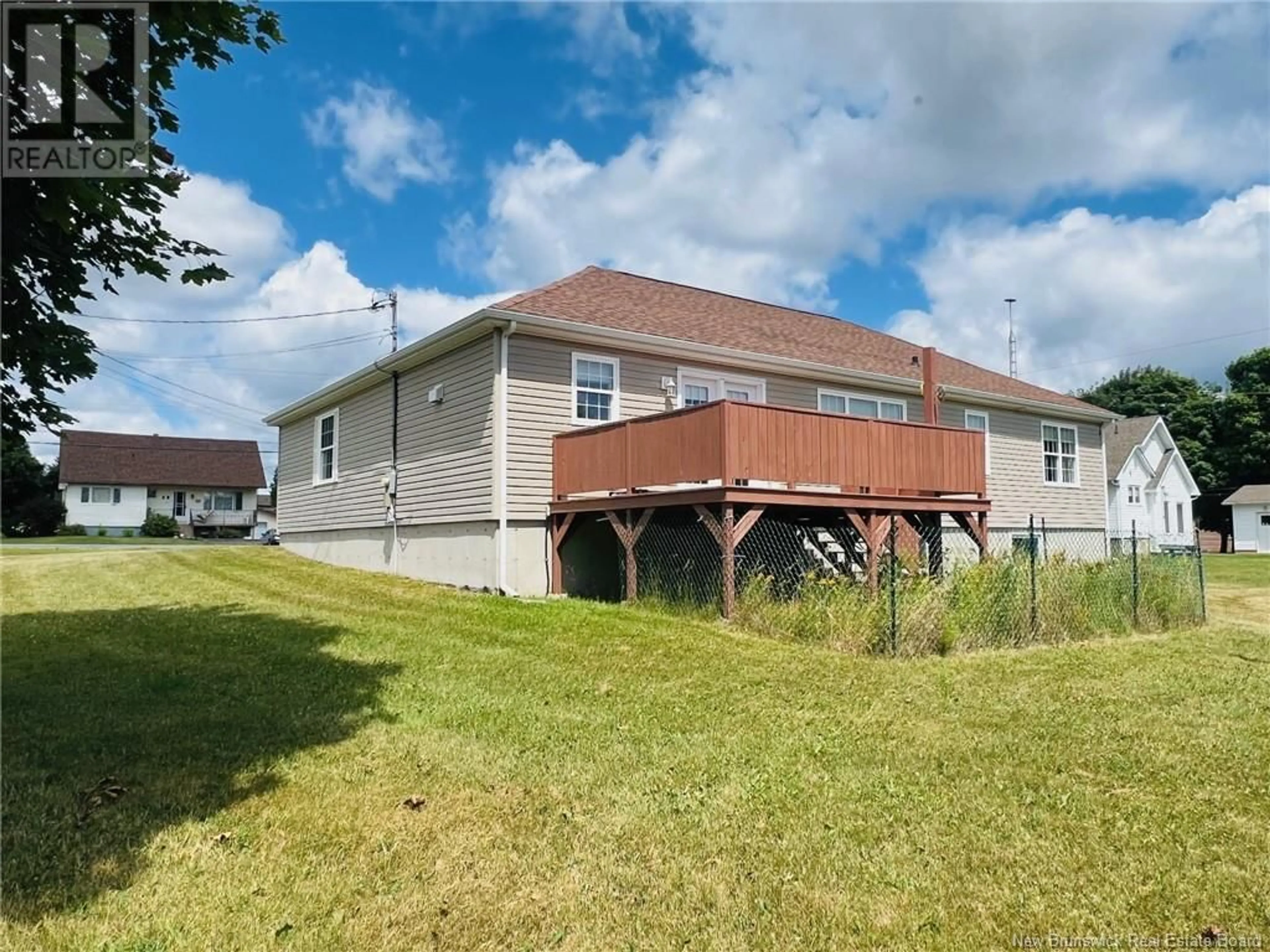 Frontside or backside of a home, the front or back of building for 518 Rue Basque, Tracadie New Brunswick E1X1B1