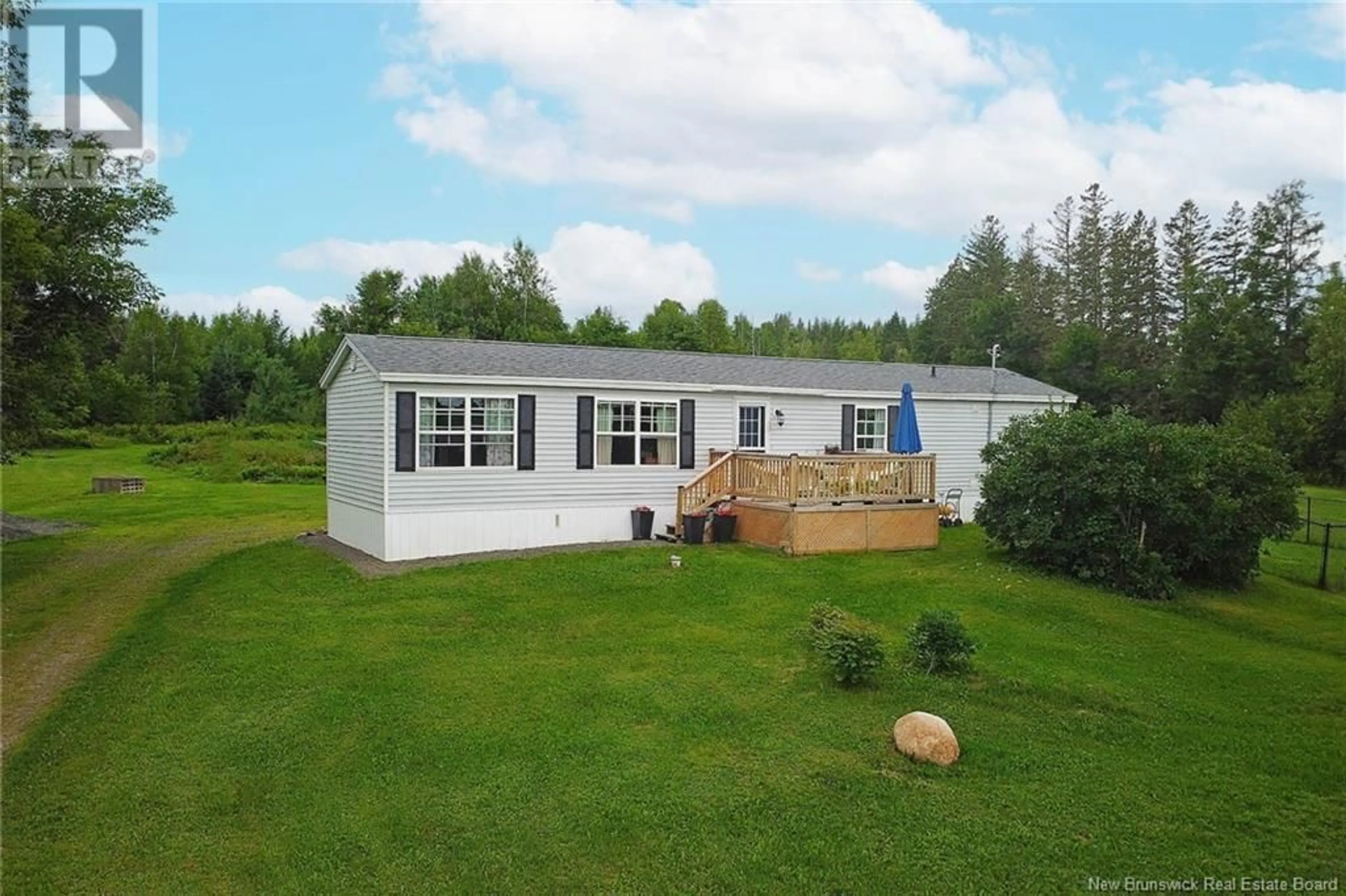 Cottage for 201 Riverside Drive, Fredericton Junction New Brunswick E5L1V8