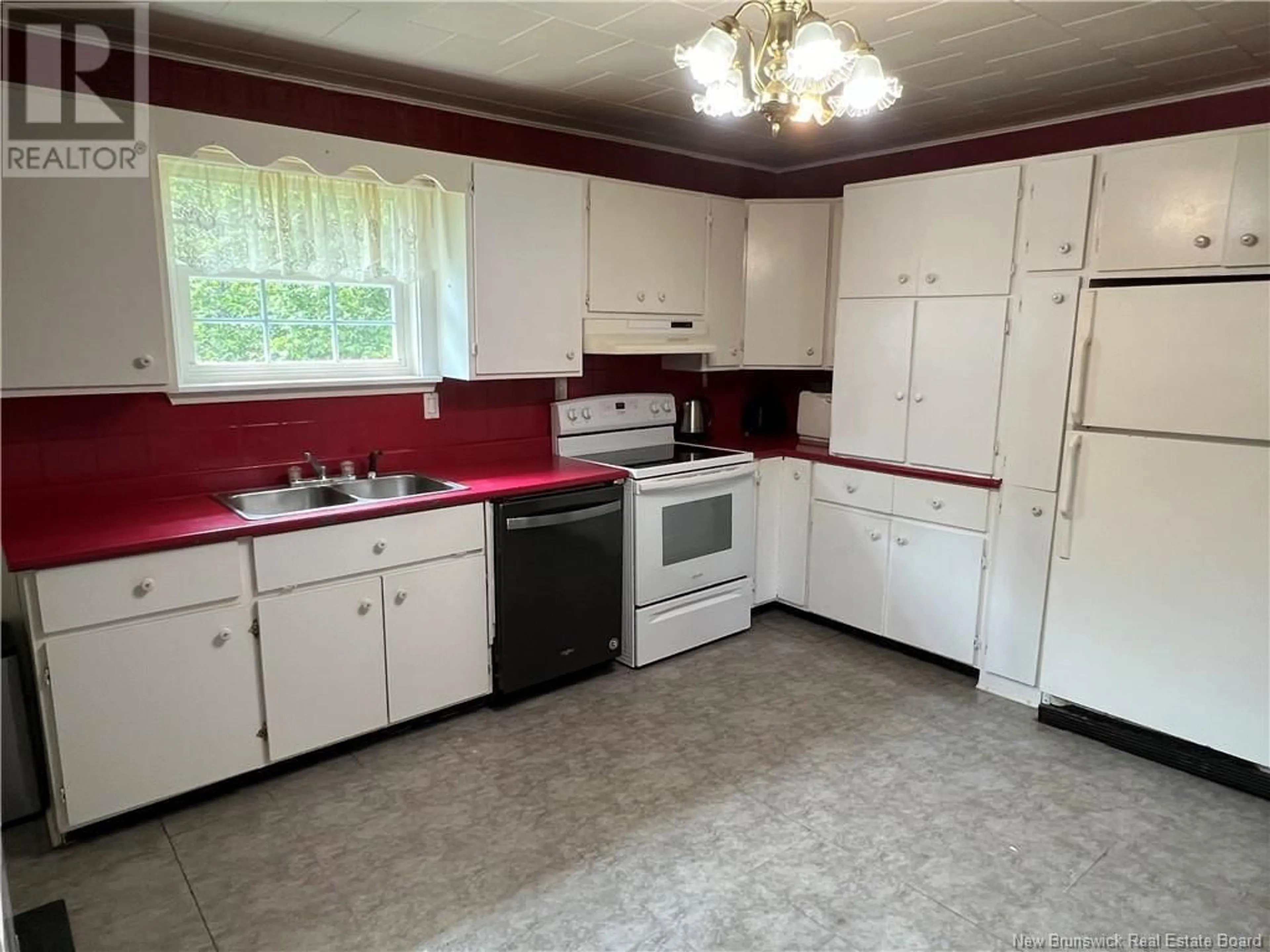 Standard kitchen, wood floors, cottage for 60 Upton Road, East Centreville New Brunswick E7K3C9