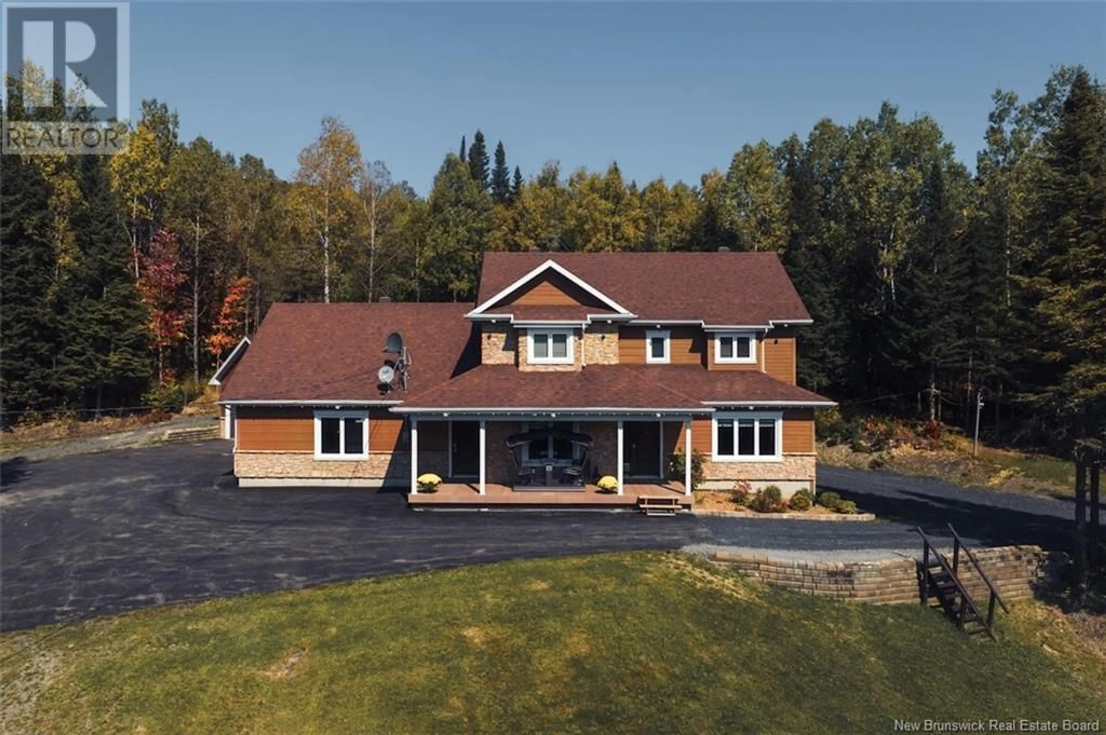 A pic from outside/outdoor area/front of a property/back of a property/a pic from drone, building for 2e - 1454 SAULT ROAD, Saint-Joseph-De-Madawaska New Brunswick E7B2L7