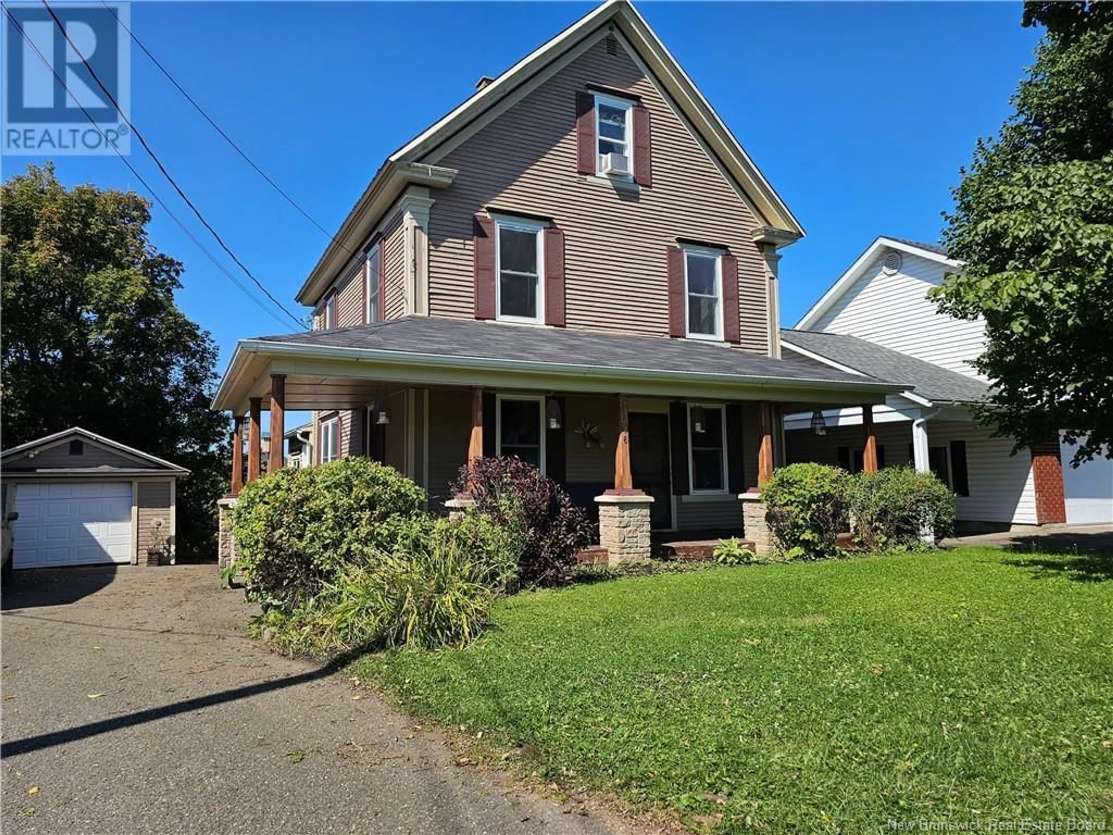 Frontside or backside of a home for 176 Chapel Street, Grand-Sault/Grand Falls New Brunswick E3Z2M1