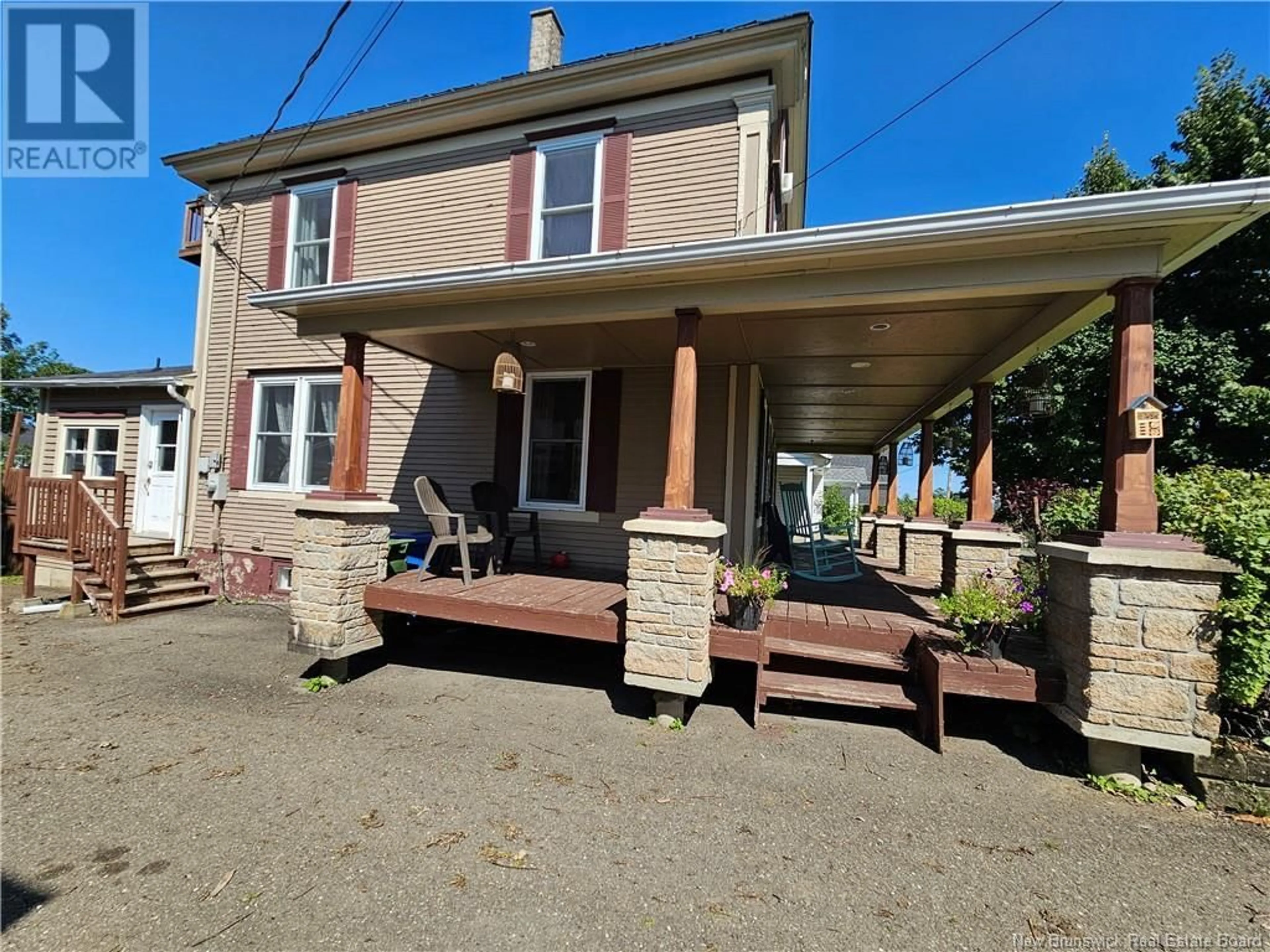 Frontside or backside of a home, cottage for 176 Chapel Street, Grand-Sault/Grand Falls New Brunswick E3Z2M1