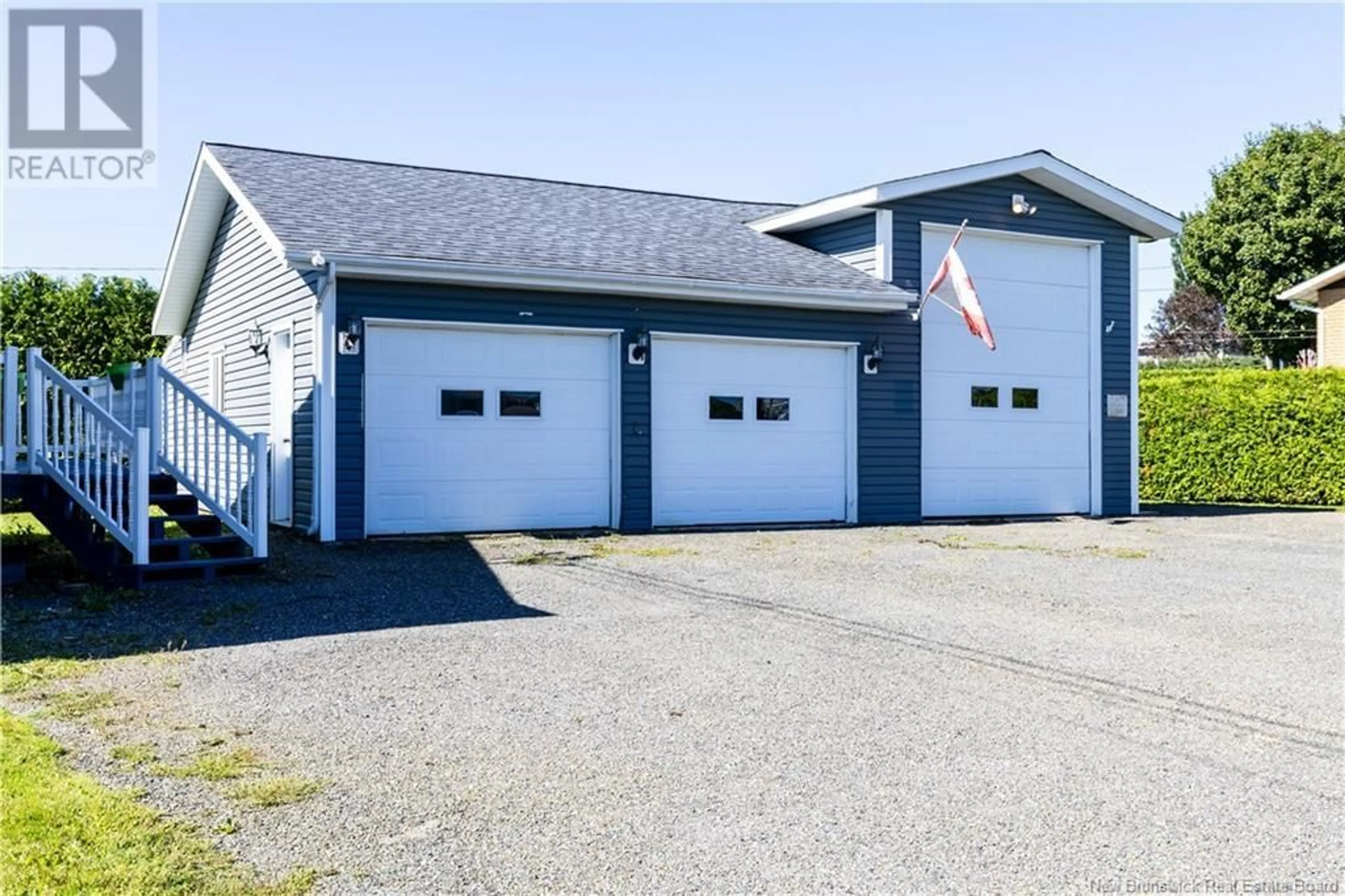 Indoor garage for 151 Theriault Street, Grand-Sault/Grand Falls New Brunswick E3Y1B6