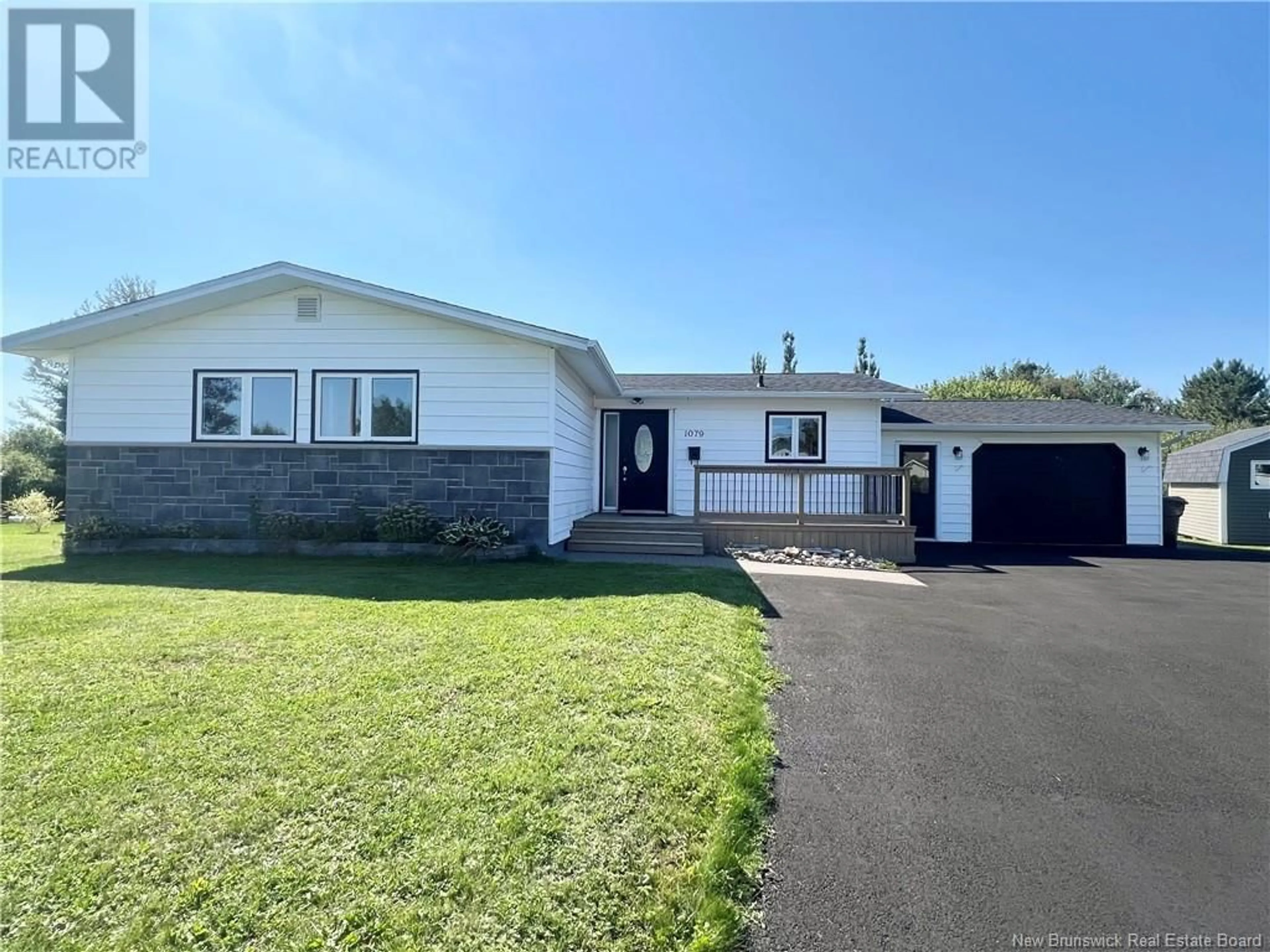 Frontside or backside of a home, the street view for 1079 Winton, Bathurst New Brunswick E2A4G6