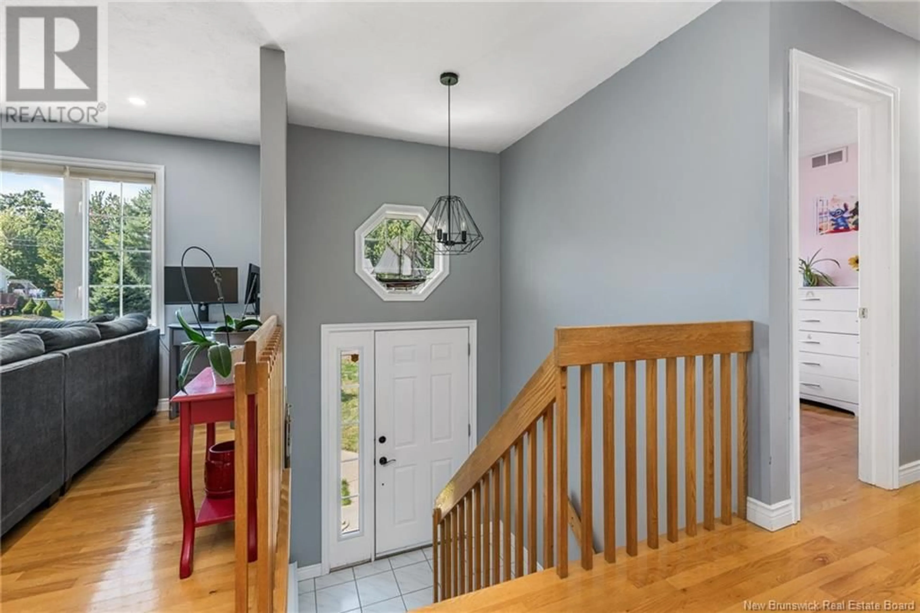 Indoor entryway for 132 Tipperary Street, Shediac New Brunswick E4P2V9