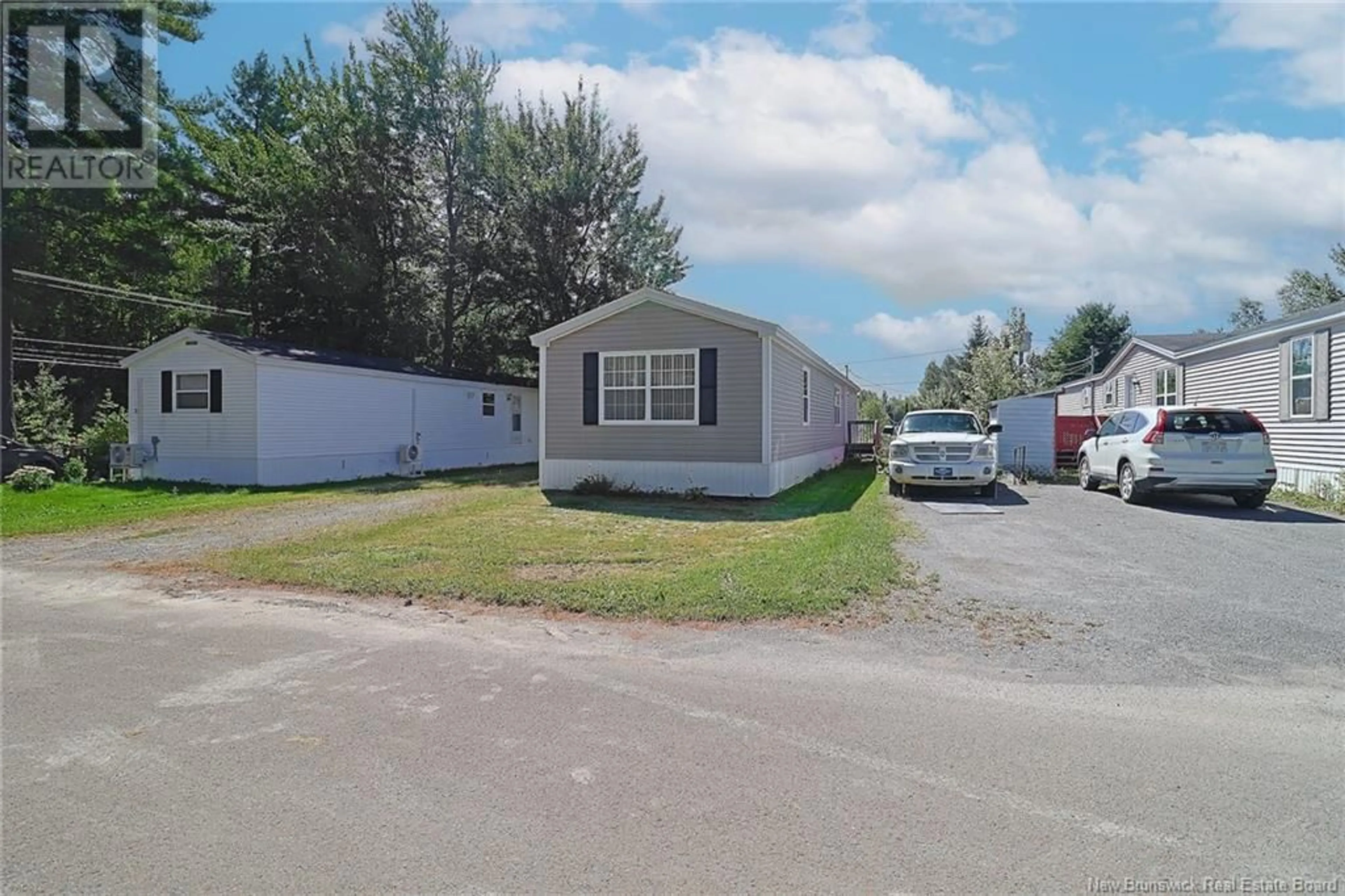 A pic from exterior of the house or condo, the street view for 33 HILL Street, Lincoln New Brunswick E3B6W1