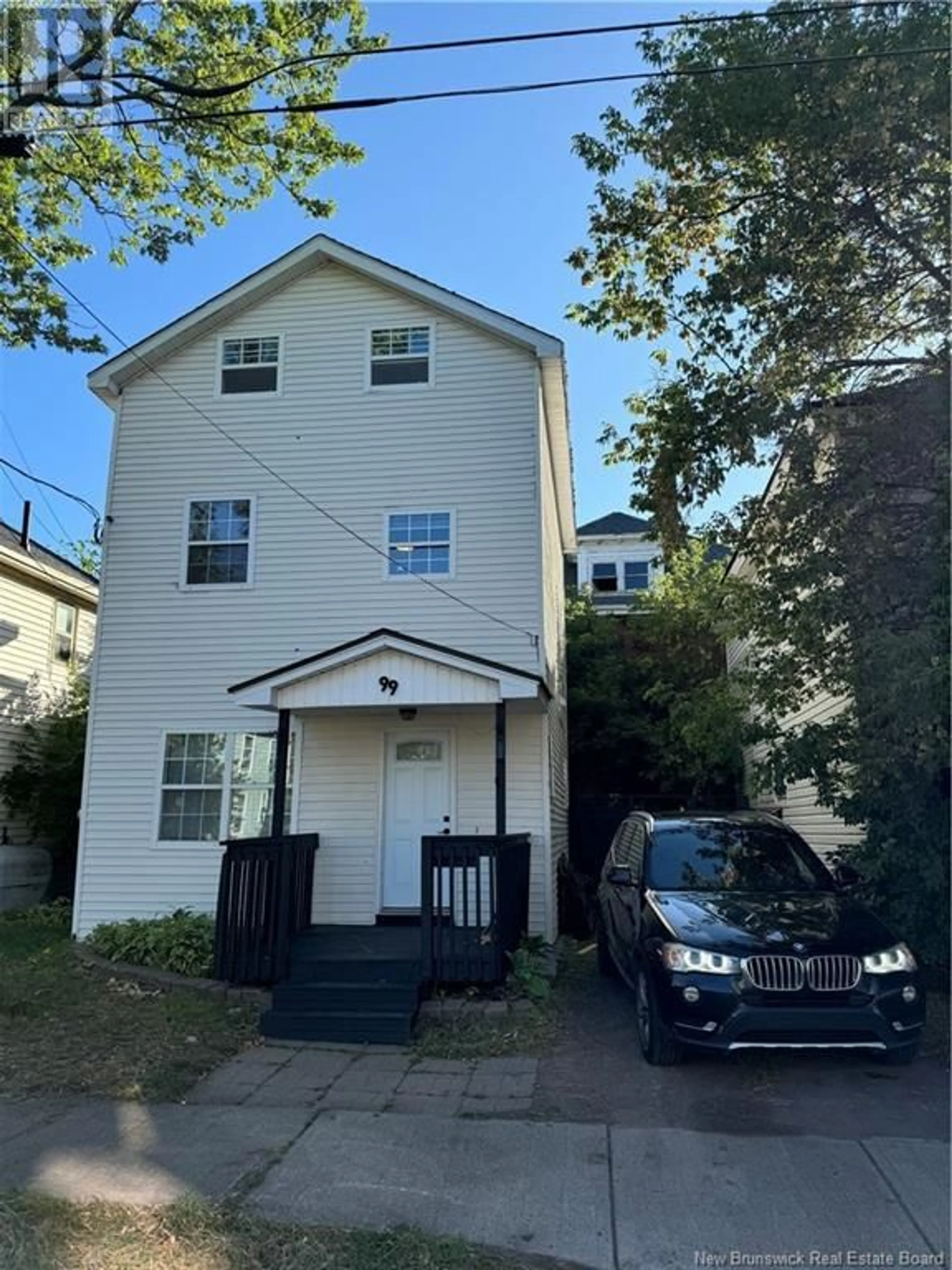 A pic from exterior of the house or condo, the front or back of building for 99 Pine Street, Moncton New Brunswick E1C5Z9