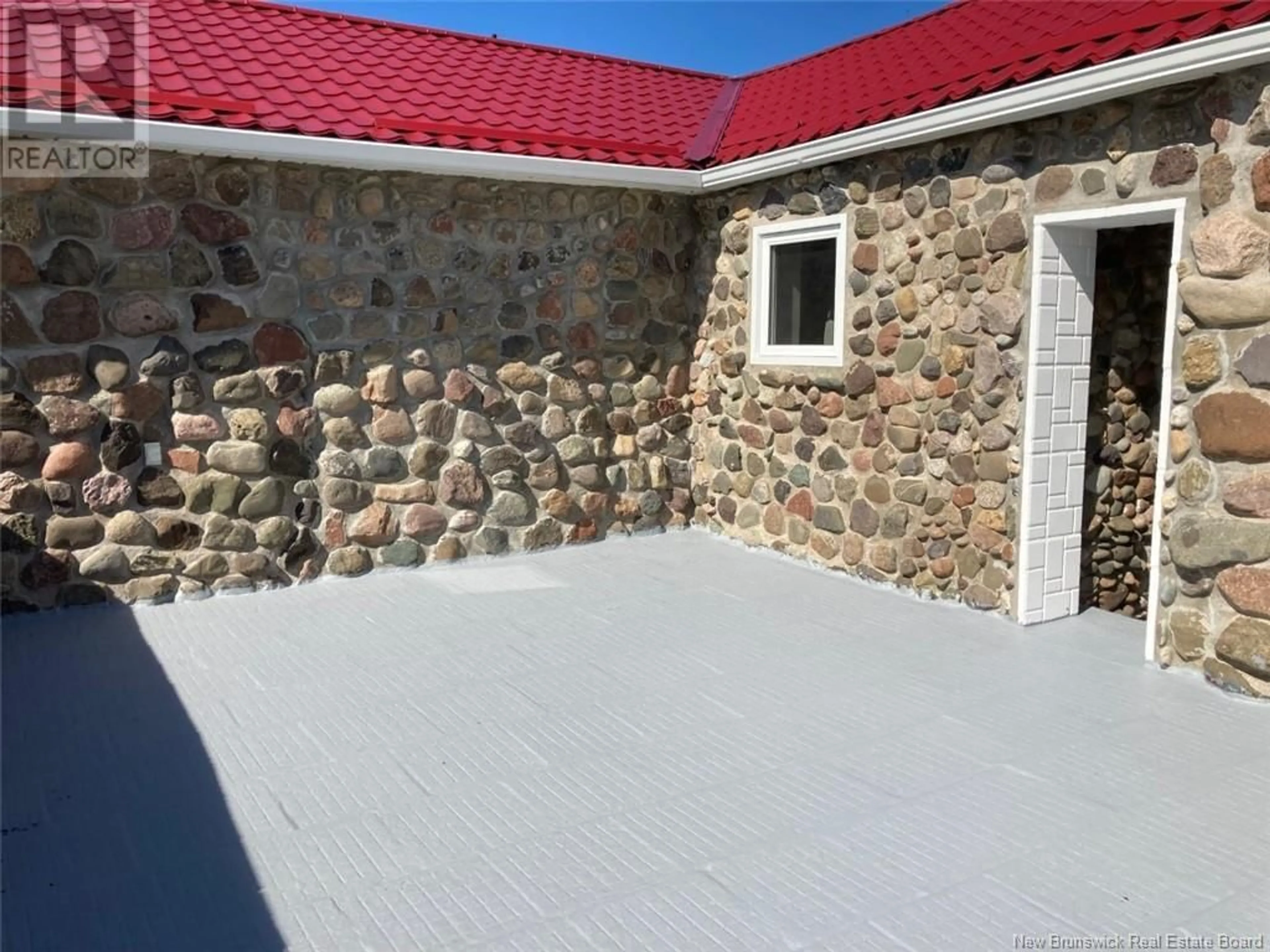 Patio, the front or back of building for 412 Route 365, Tilley Road New Brunswick E8M1P2