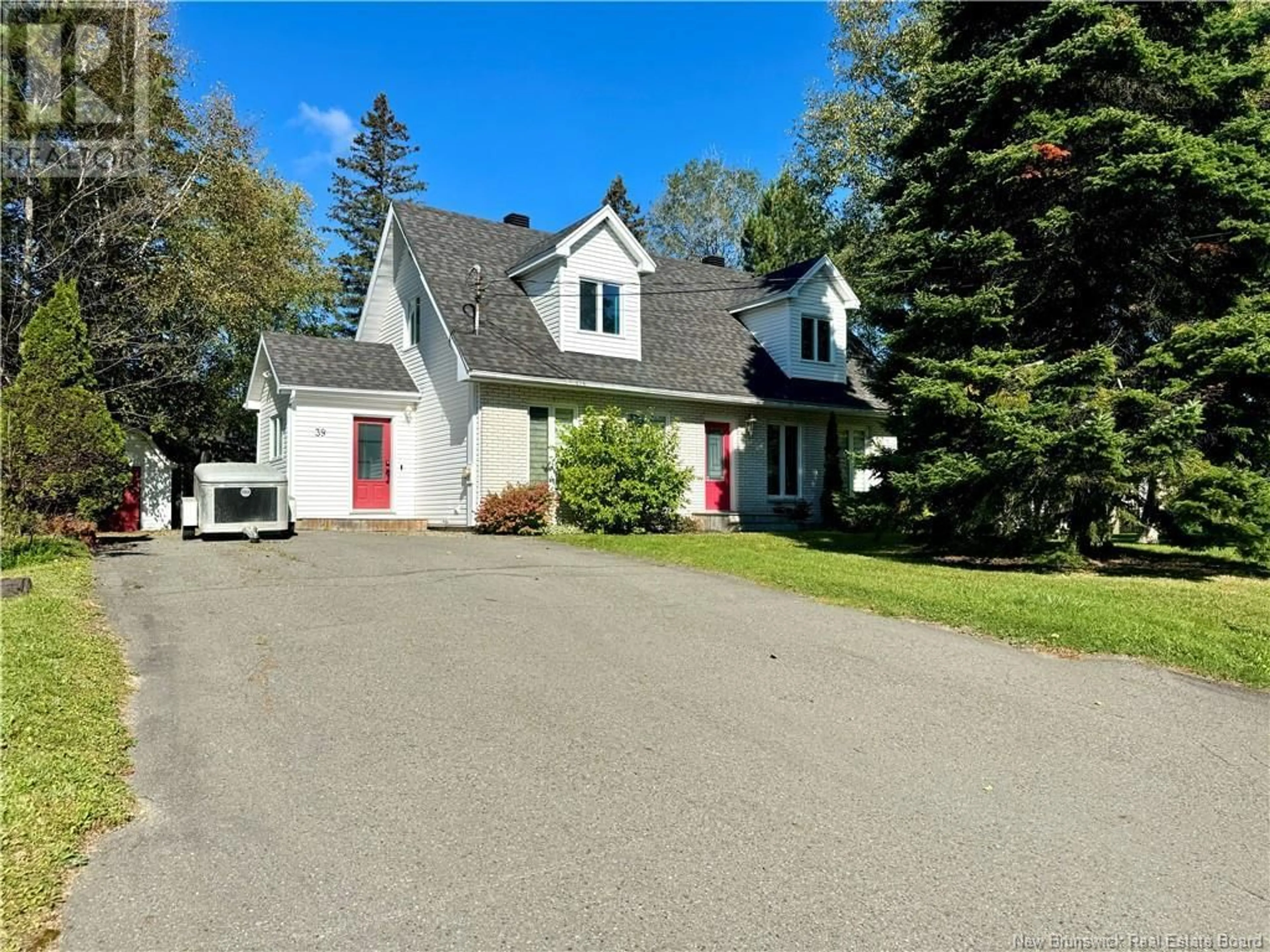 Frontside or backside of a home, cottage for 39 Hubert Street, Edmundston New Brunswick E3V4K6