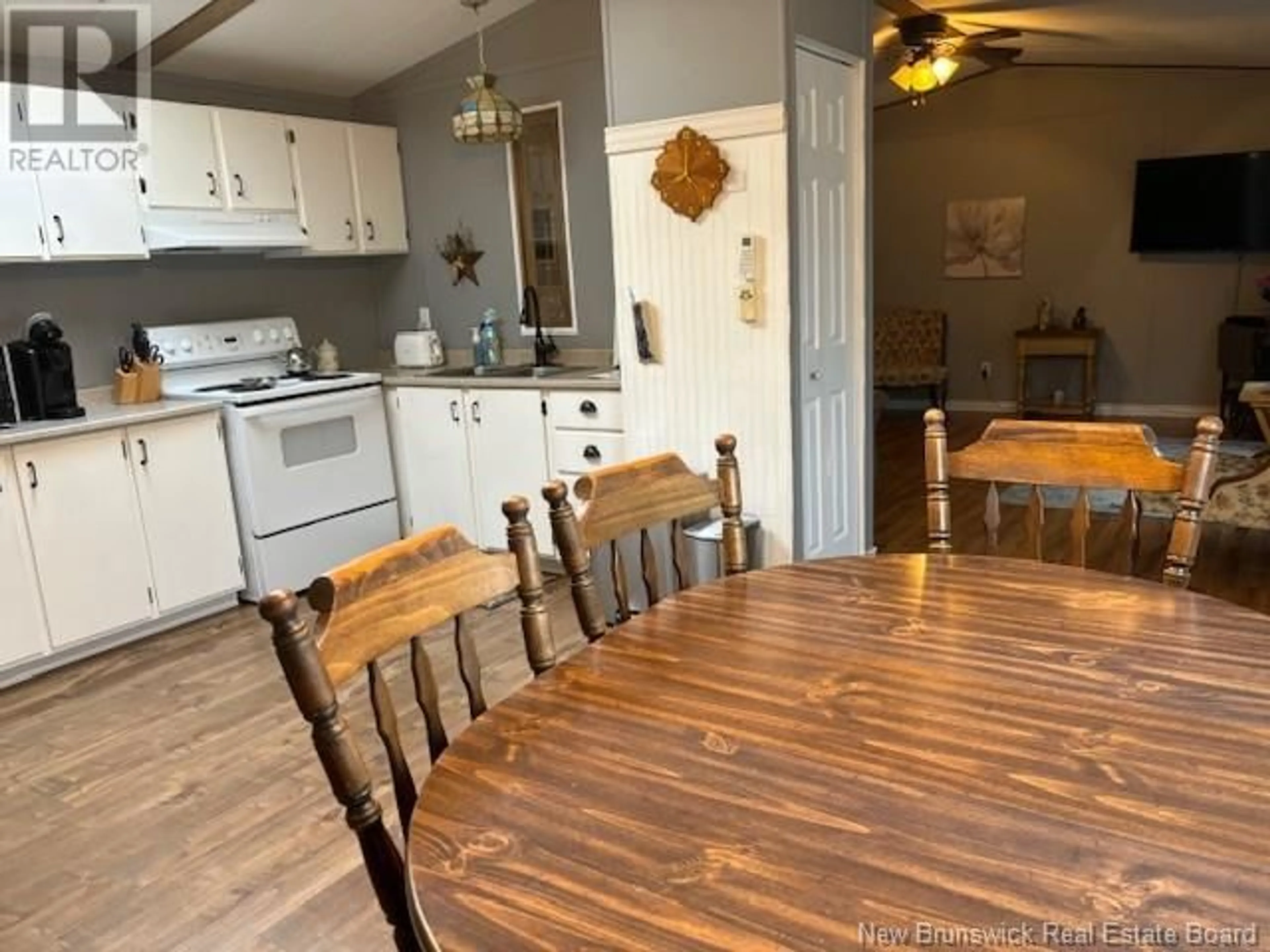 Standard kitchen, wood floors, cottage for 59 Second Street, Sussex Corner New Brunswick E4E2V9