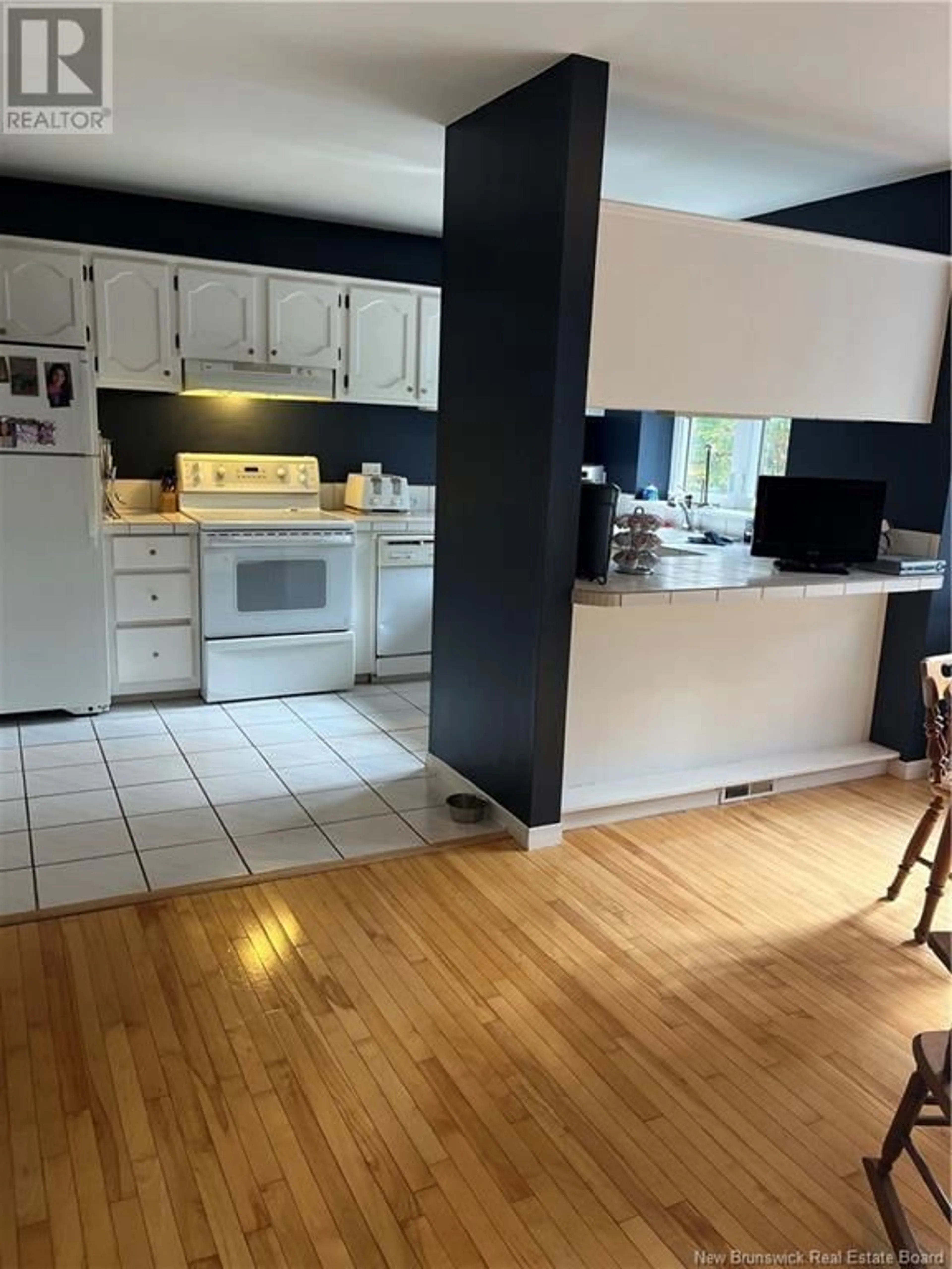 Open concept kitchen for 515 Sunnyside Avenue, Miramichi New Brunswick E1V3T3