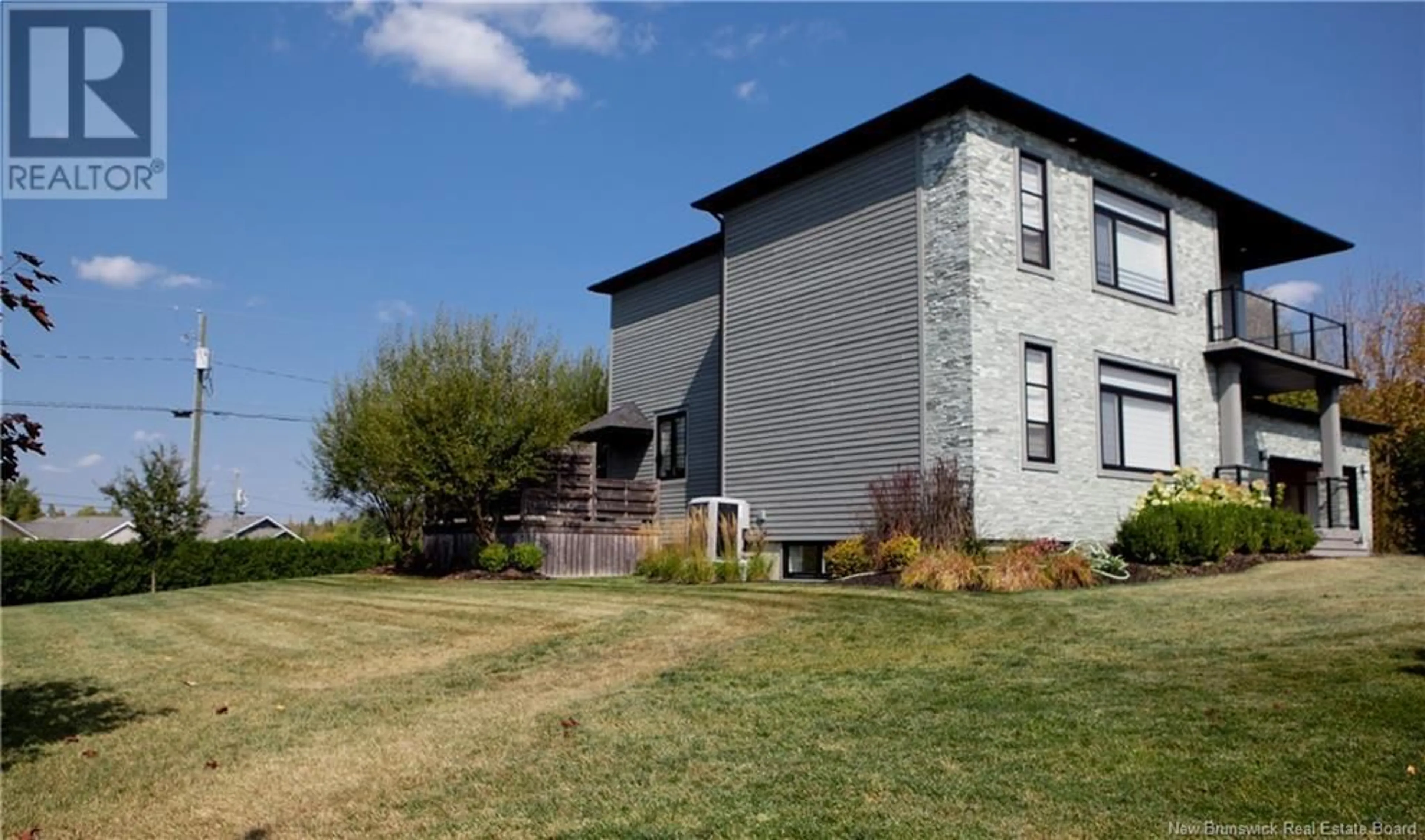 A pic from exterior of the house or condo, the front or back of building for 44 Bicentennial Drive, Woodstock New Brunswick E7M6A7