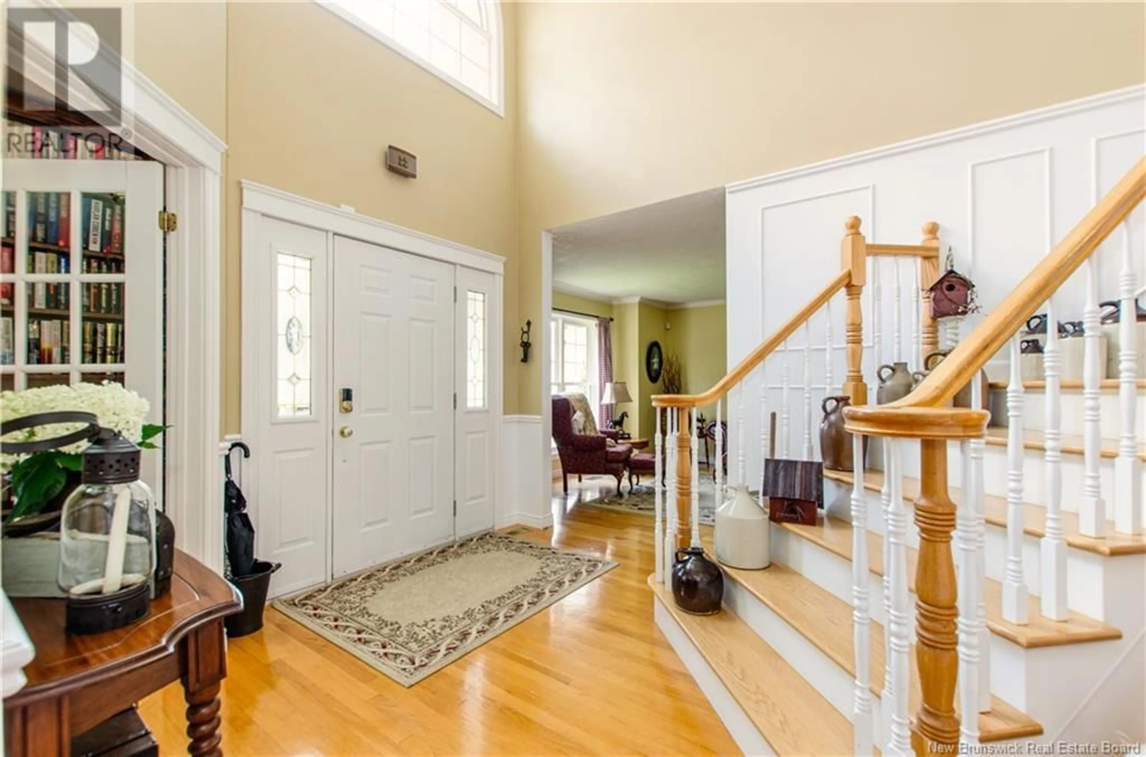 Indoor foyer for 5 Valleyview Court, Riverview New Brunswick E1B4S1