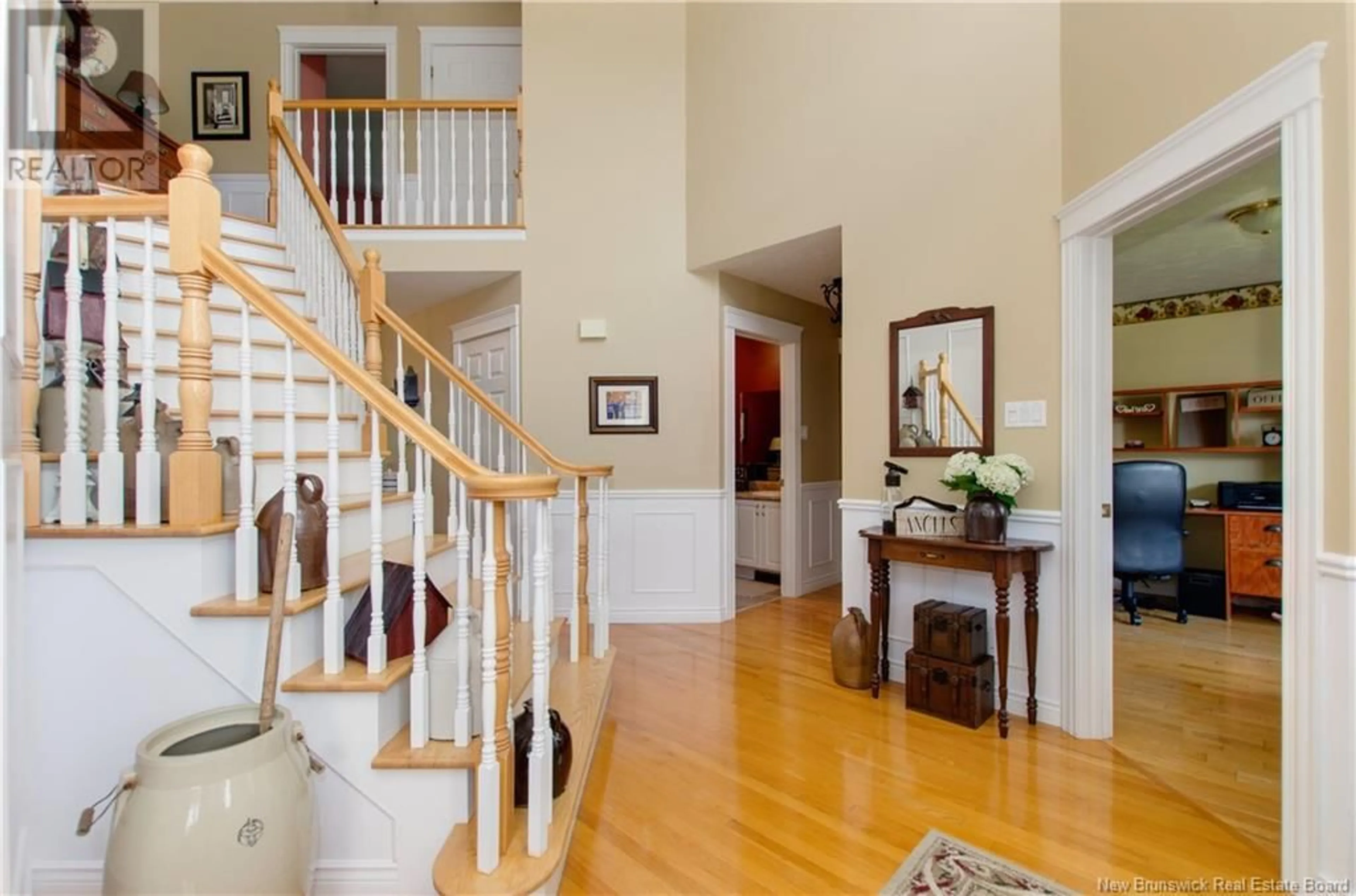 Indoor foyer, wood floors for 5 Valleyview Court, Riverview New Brunswick E1B4S1