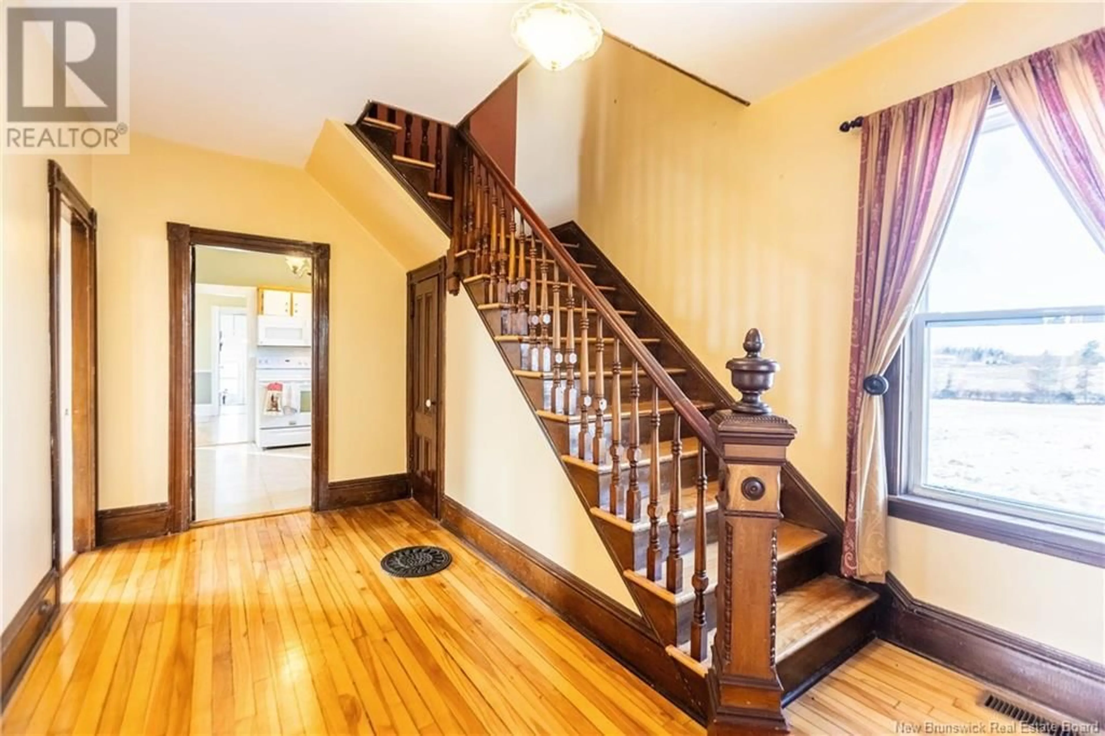 Indoor foyer, wood floors for 64 Fairfield Road, Sackville New Brunswick E4L2X8