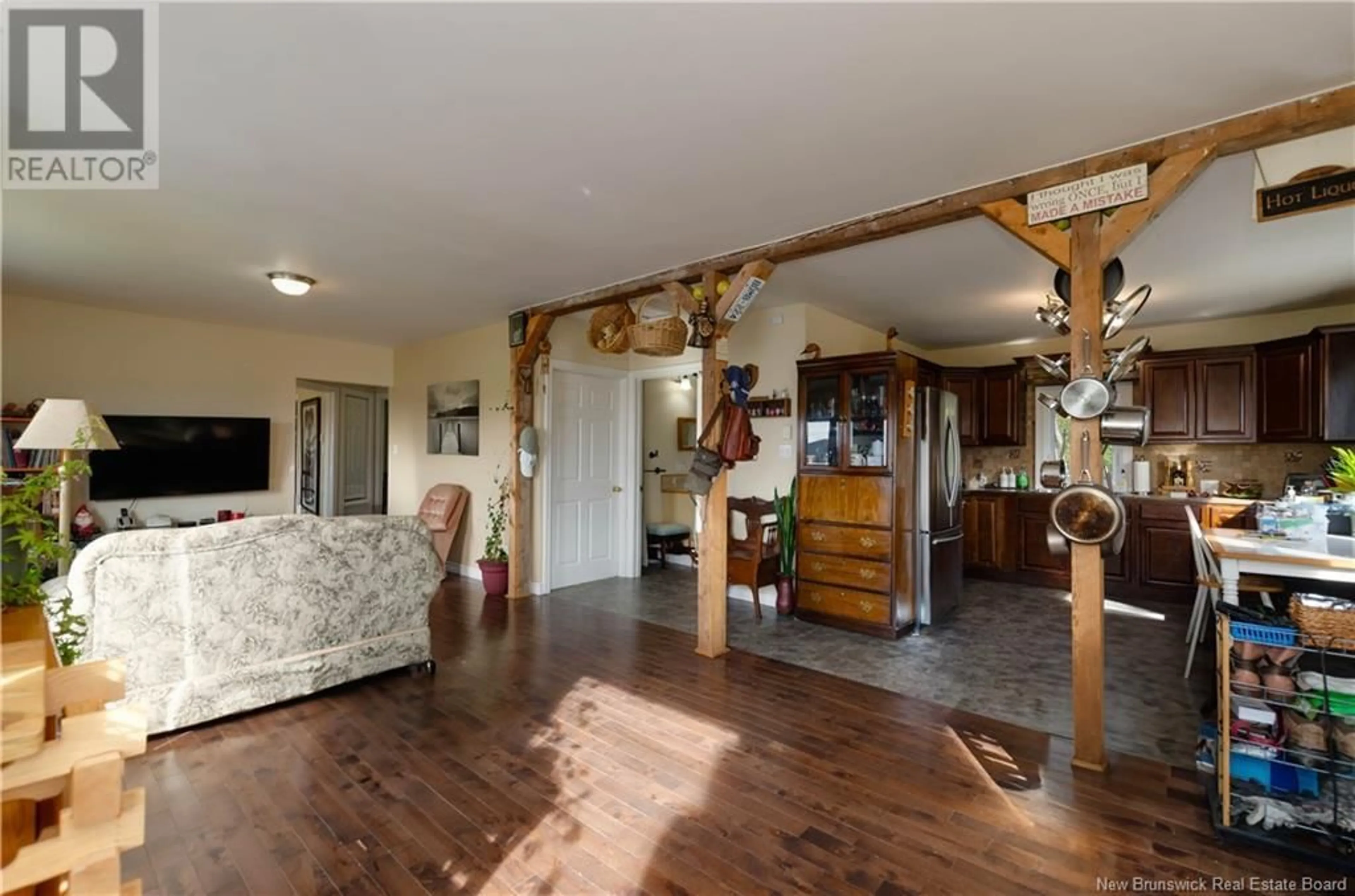 Indoor foyer, wood floors for 111 Pleasant Street, Hillsborough New Brunswick E4H3A9