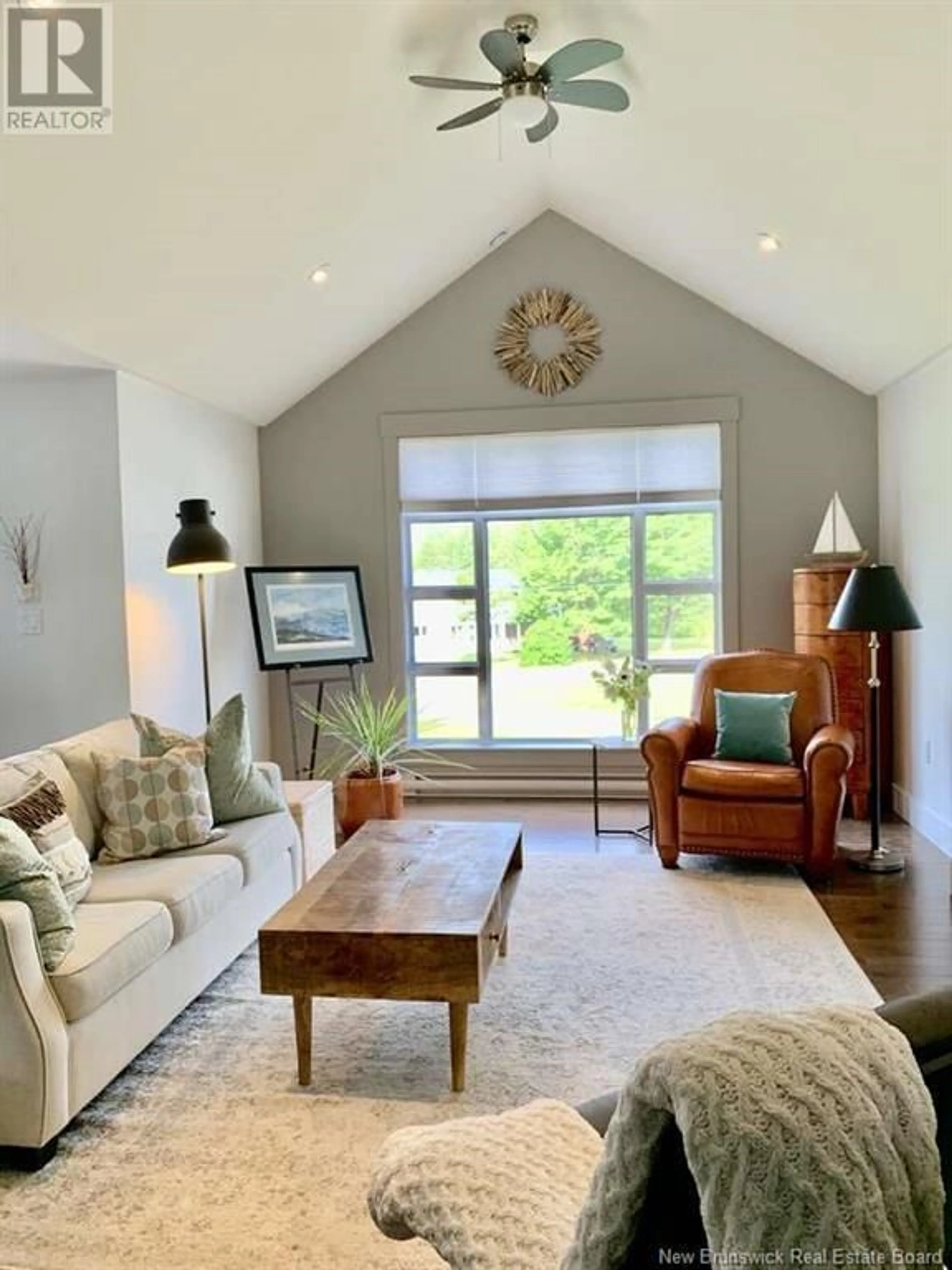 Living room, wood floors for 618 Dover Road, Dieppe New Brunswick E1A7M1