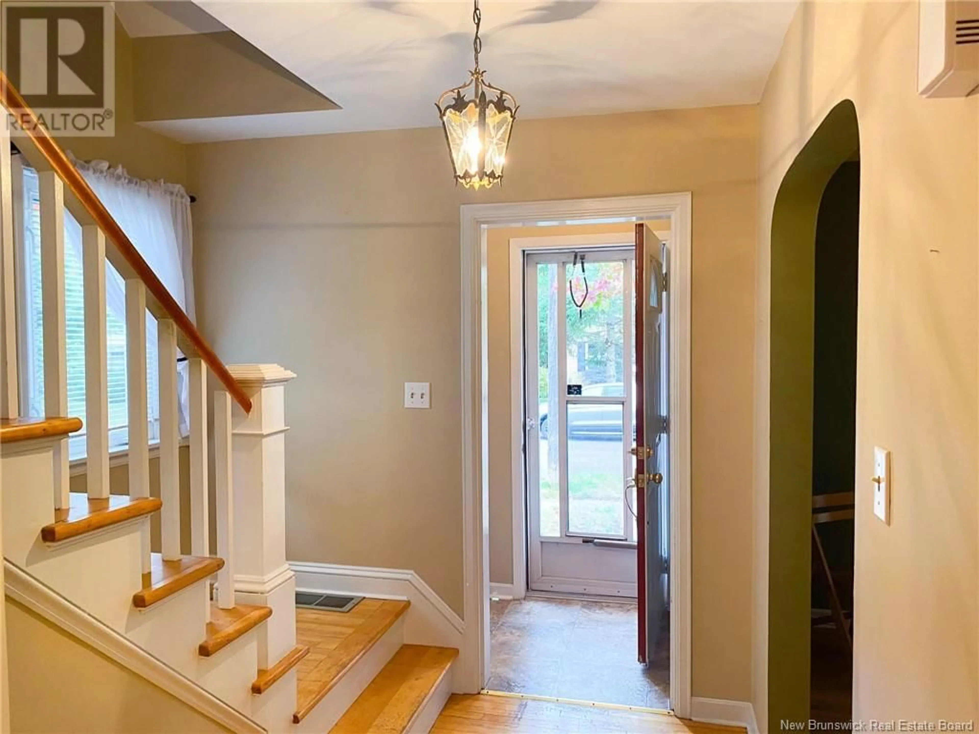 Indoor entryway, wood floors for 49 Fairview Drive, Moncton New Brunswick E1E3C8