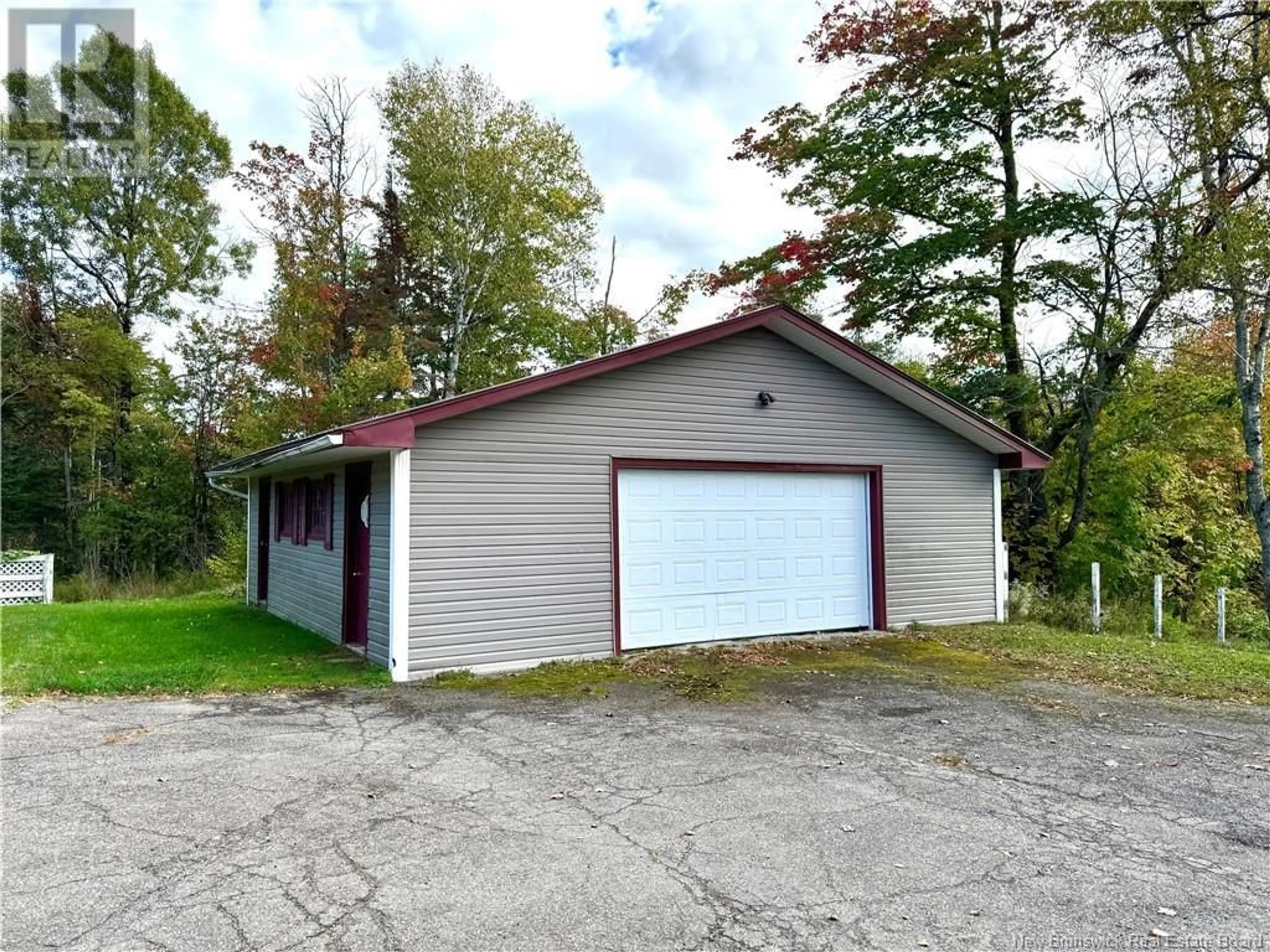 Indoor garage, unknown floor for 49 610 Route, Upper Hainesville New Brunswick E6E1K5