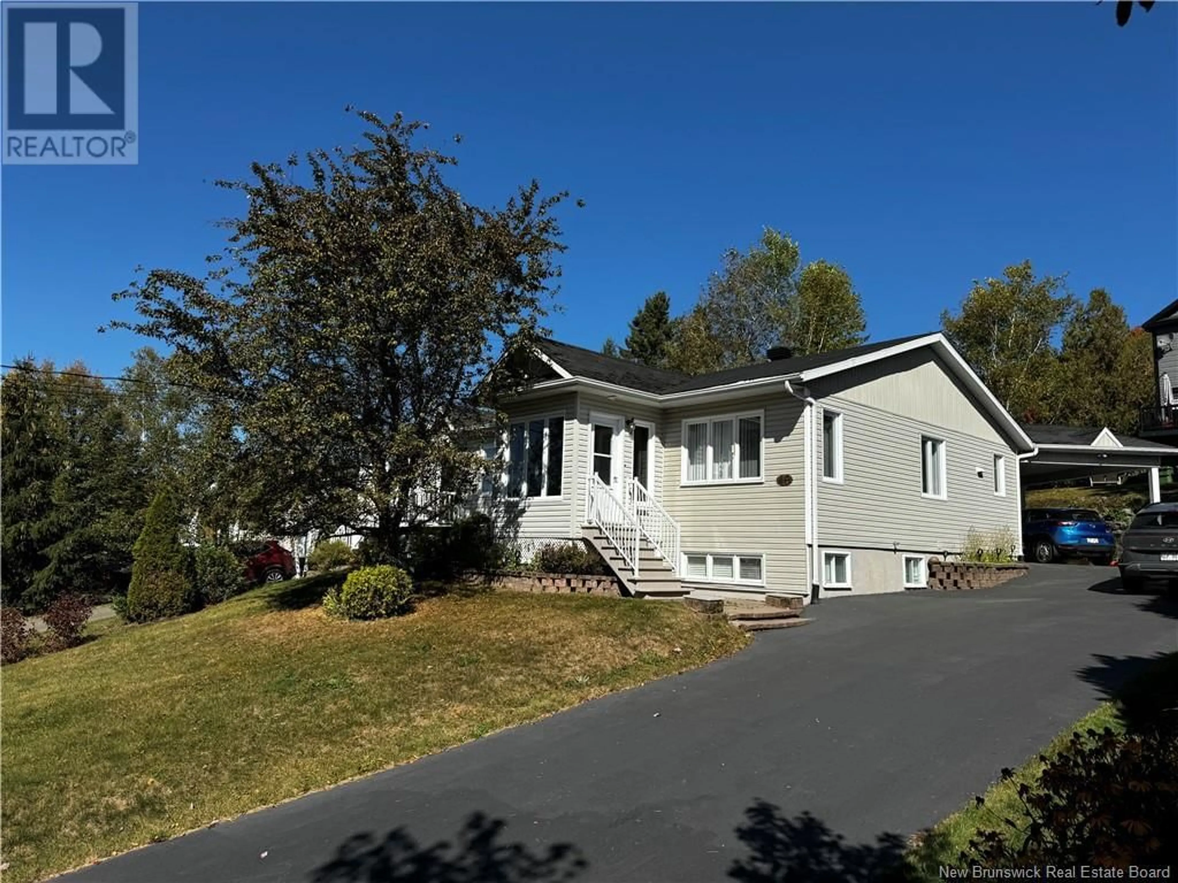 Frontside or backside of a home for 40 DES GOUVERNEURS Street, Edmundston New Brunswick E3V4H5