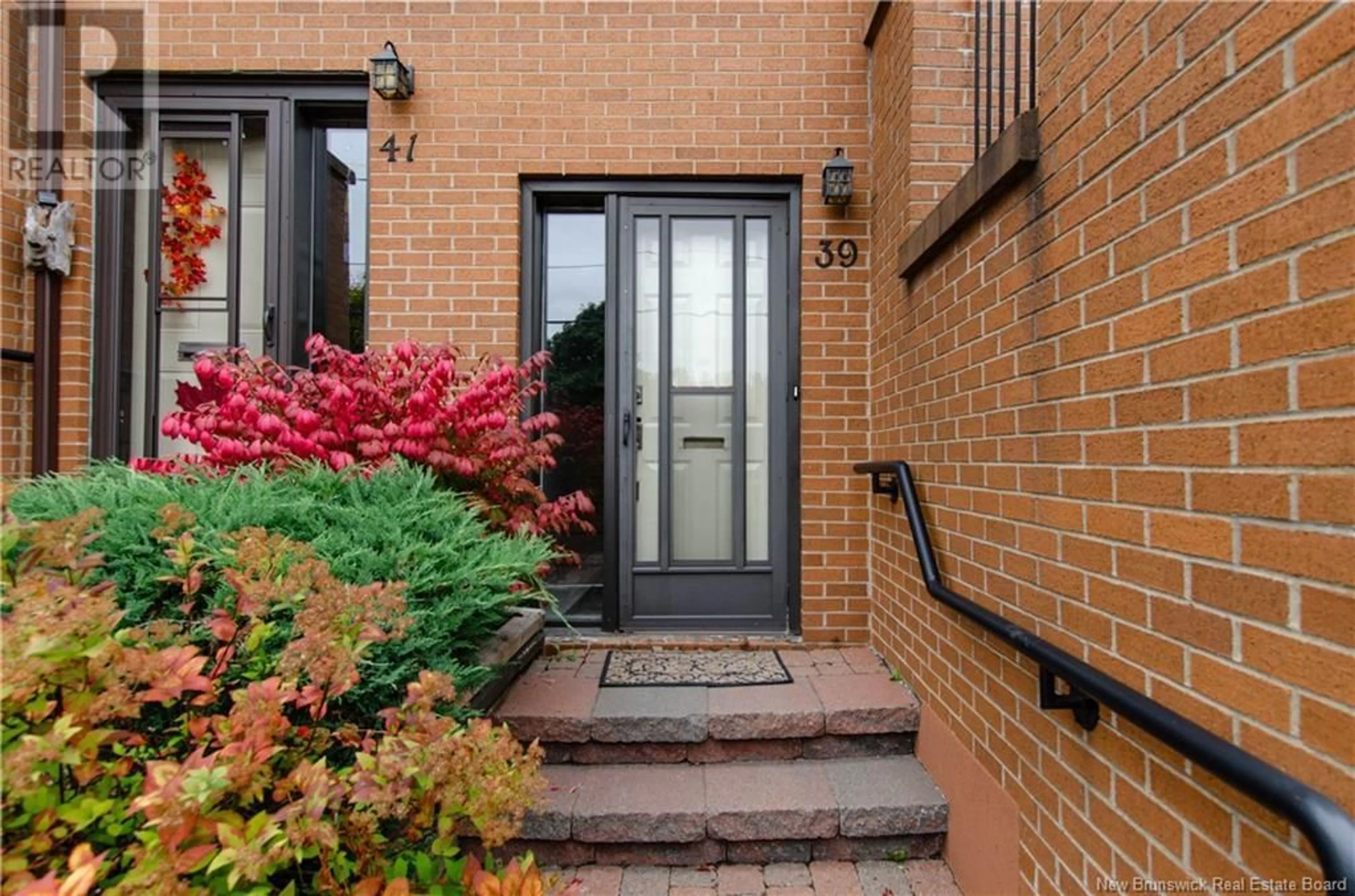 Indoor entryway, wood floors for 39 Parlee Drive, Moncton New Brunswick E1E3B2