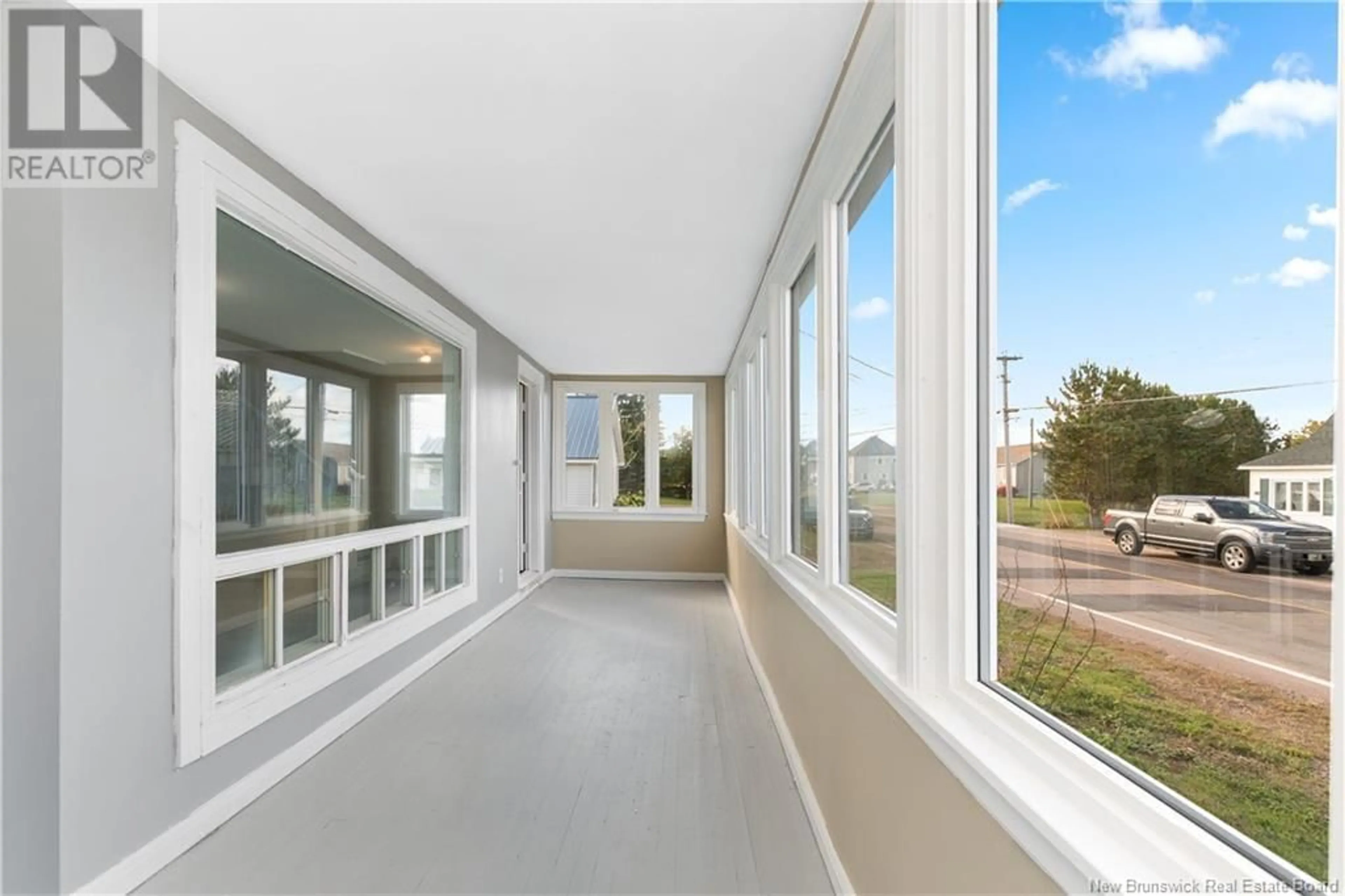 Indoor foyer, wood floors for 41 De L'Église Avenue, Saint-Antoine New Brunswick E4V1L8