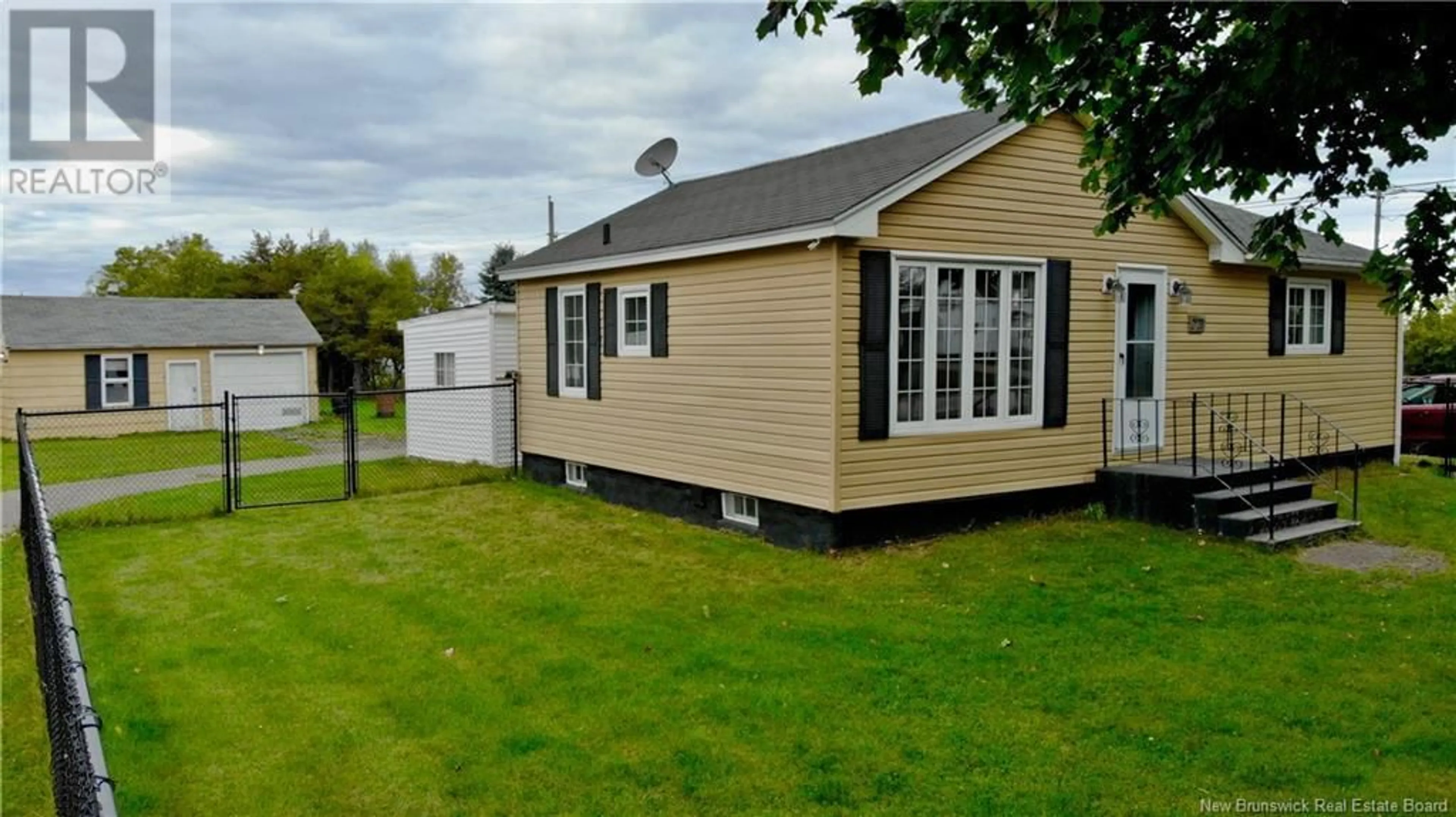 Frontside or backside of a home, cottage for 2128 Route 133, Grand-Barachois New Brunswick E4P8K2