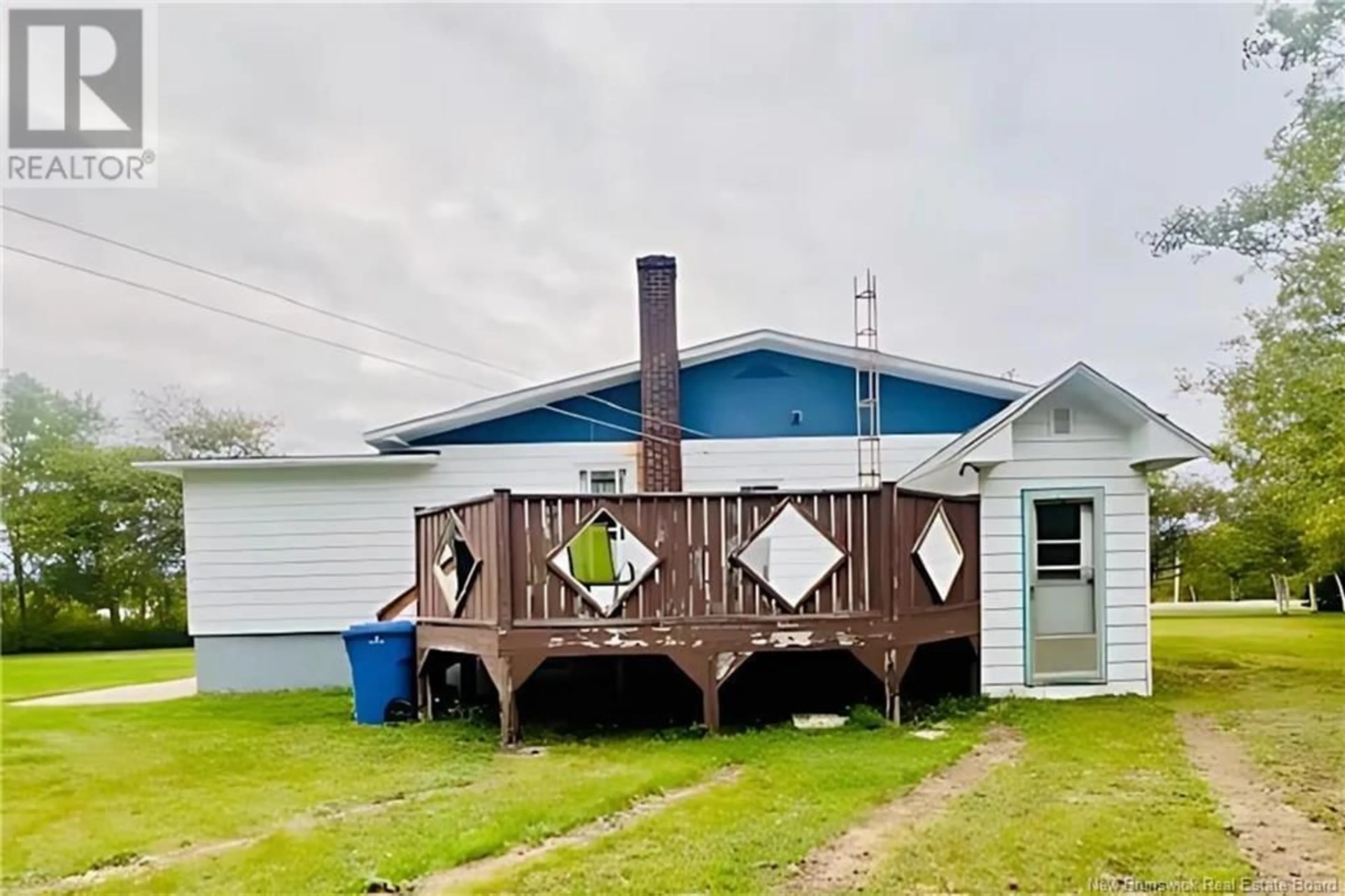 Shed for 8366 ROUTE 313, Petite-Rivière-de-I'lle New Brunswick E8T1W1