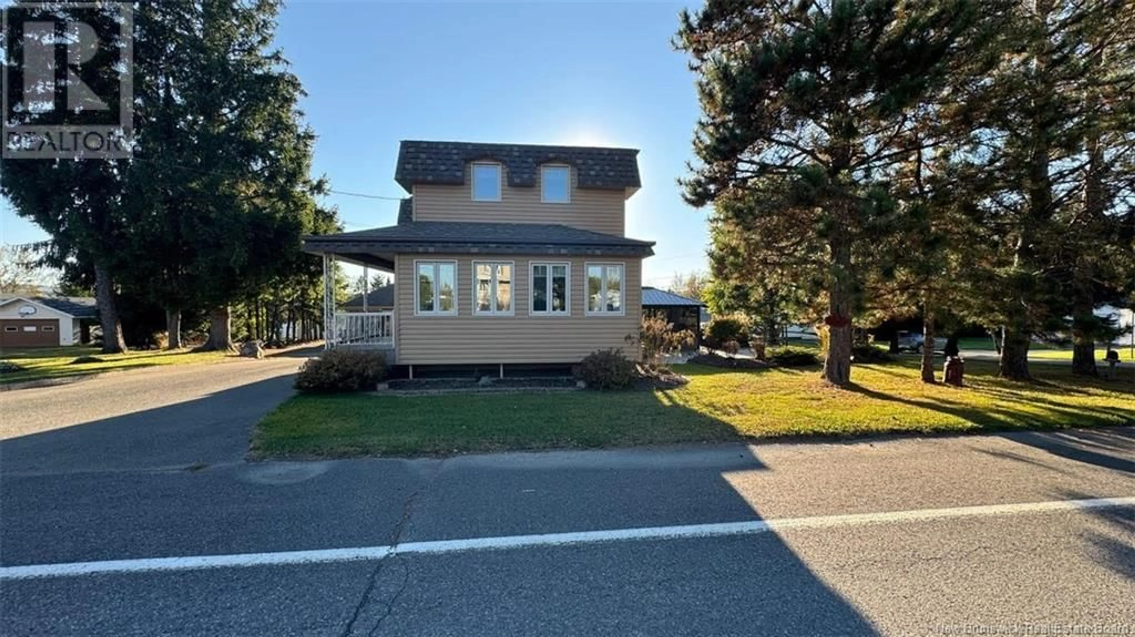 Home with vinyl exterior material, street for 98 PRINCIPAL, Green River New Brunswick E7C2T8