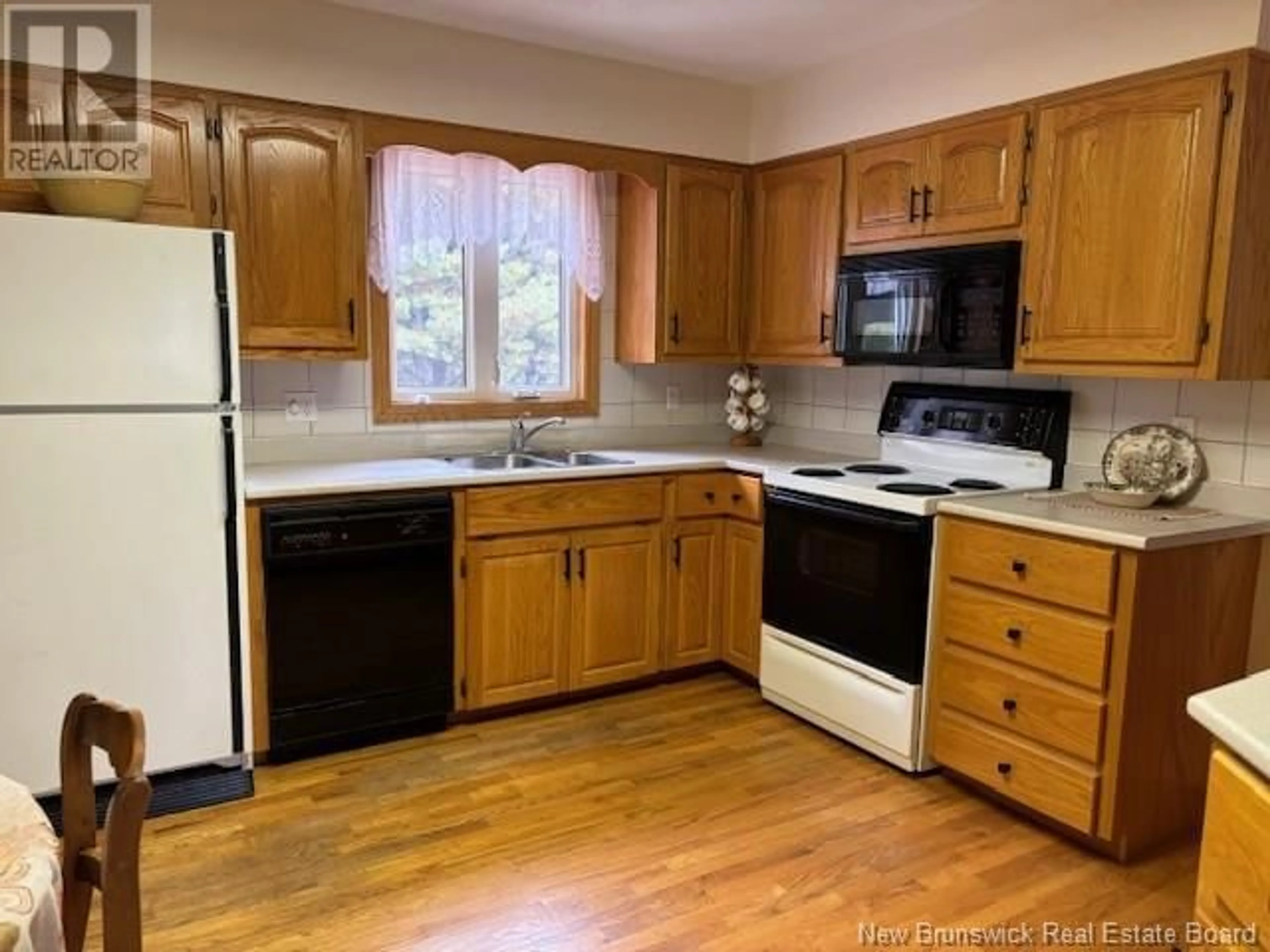 Standard kitchen for 9 Martin Street, Roachville New Brunswick E4G2E8