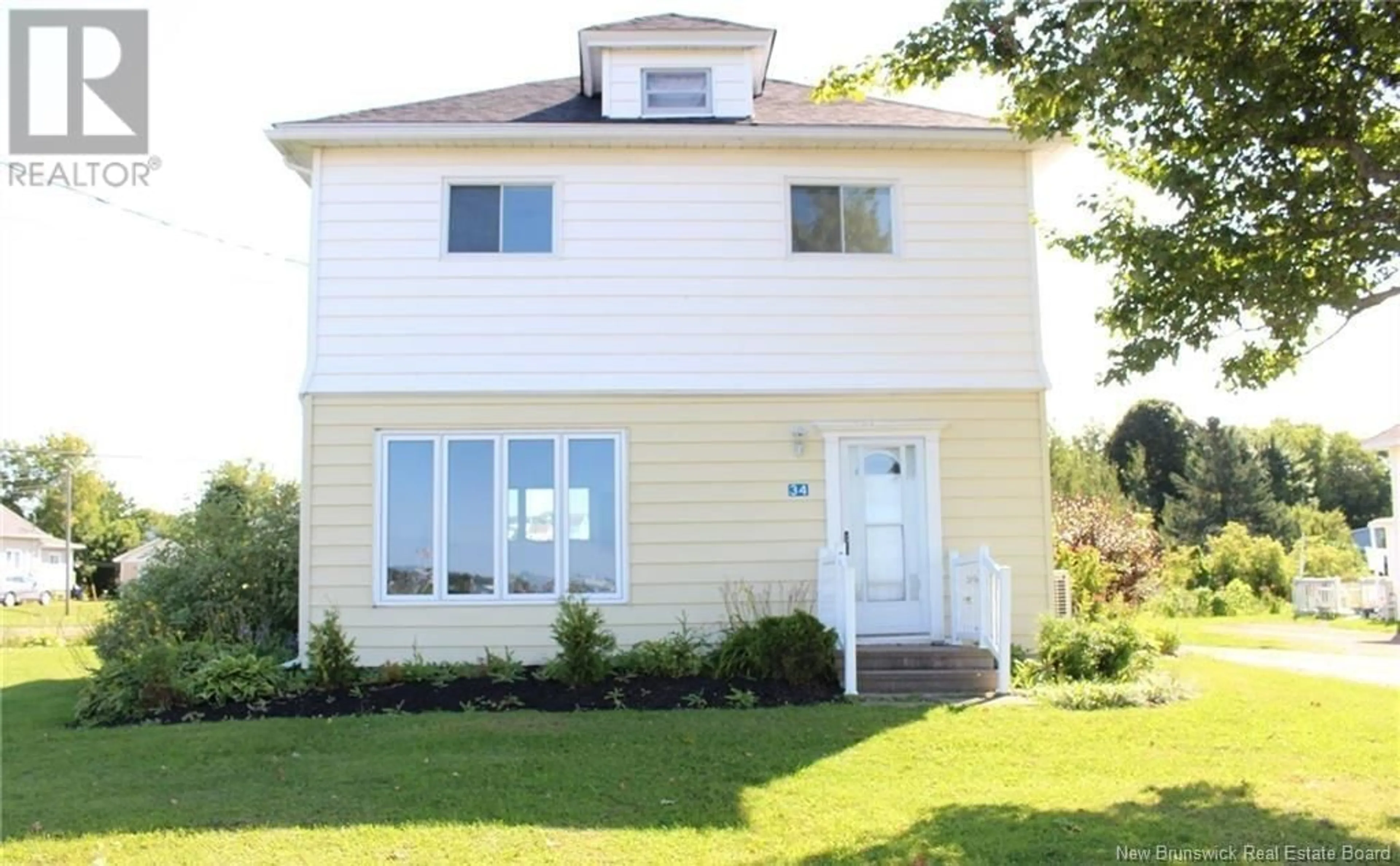 Home with vinyl exterior material, unknown for 34 RIVERSIDE DRIVE, Shediac New Brunswick E4P2P2