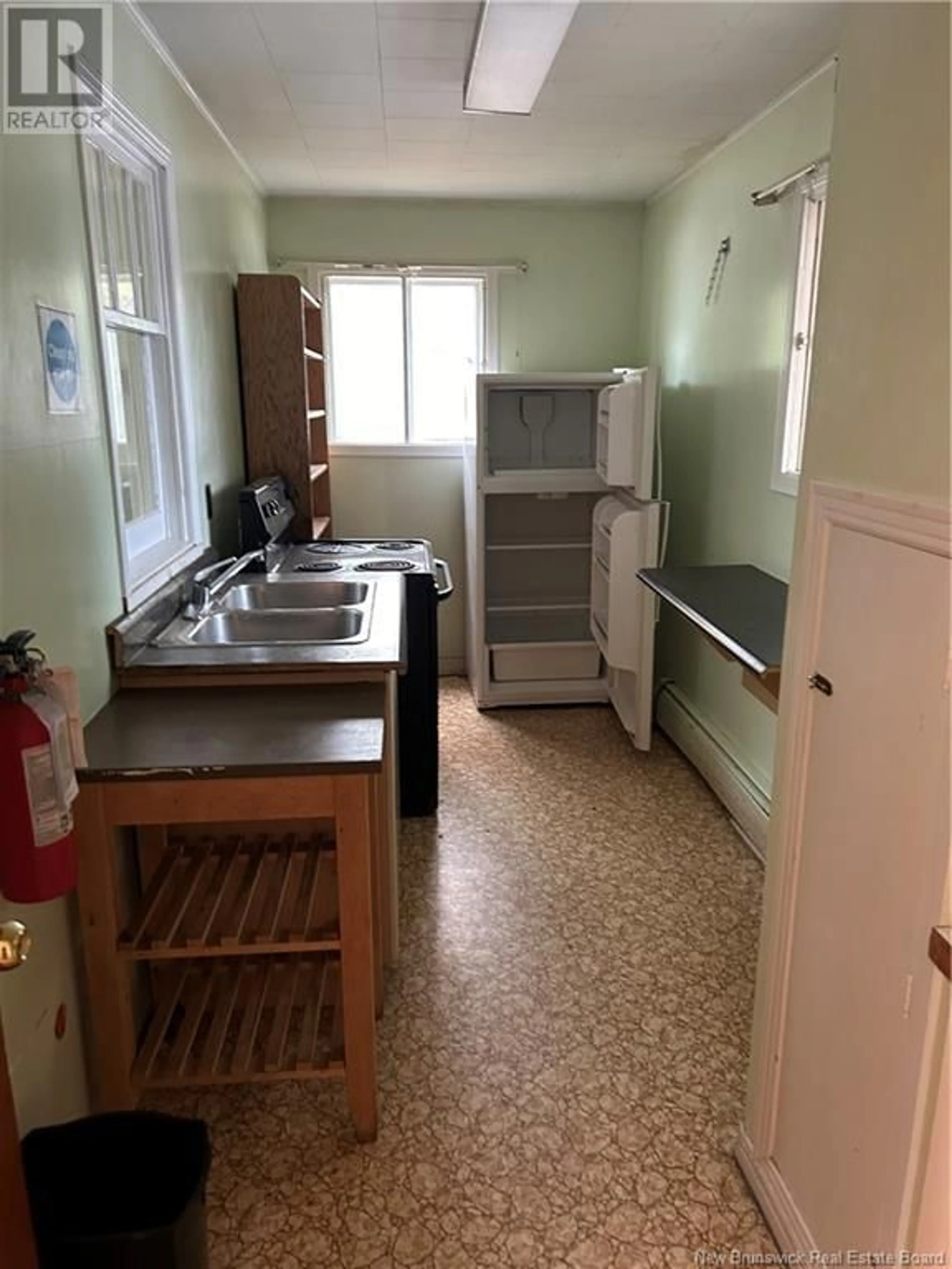 Standard kitchen, unknown floor, cottage for 153 Acadie Road, Richibucto New Brunswick E4W4E5