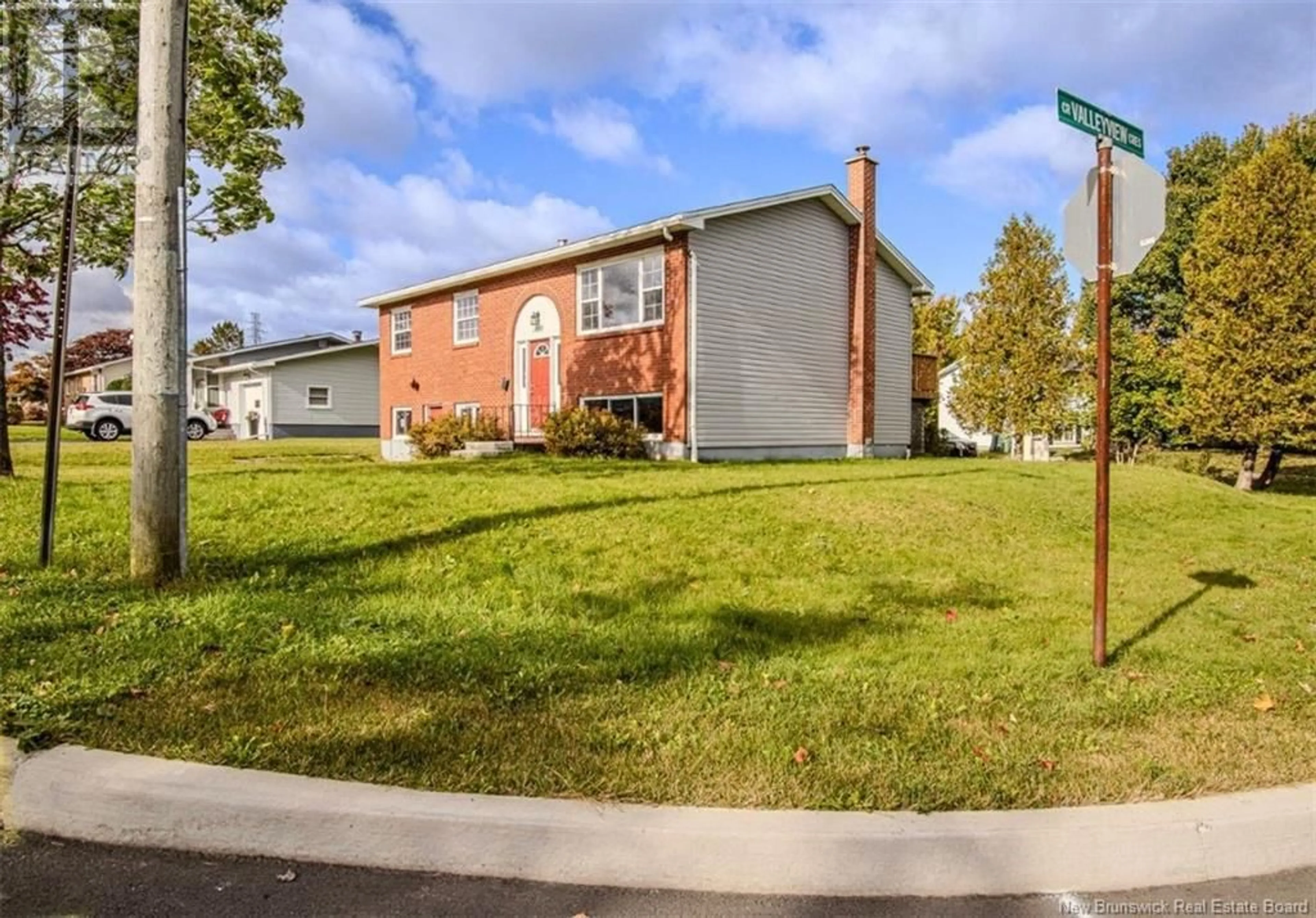 Frontside or backside of a home, the street view for 1019 Mollins Drive, Saint John New Brunswick E2M4M1