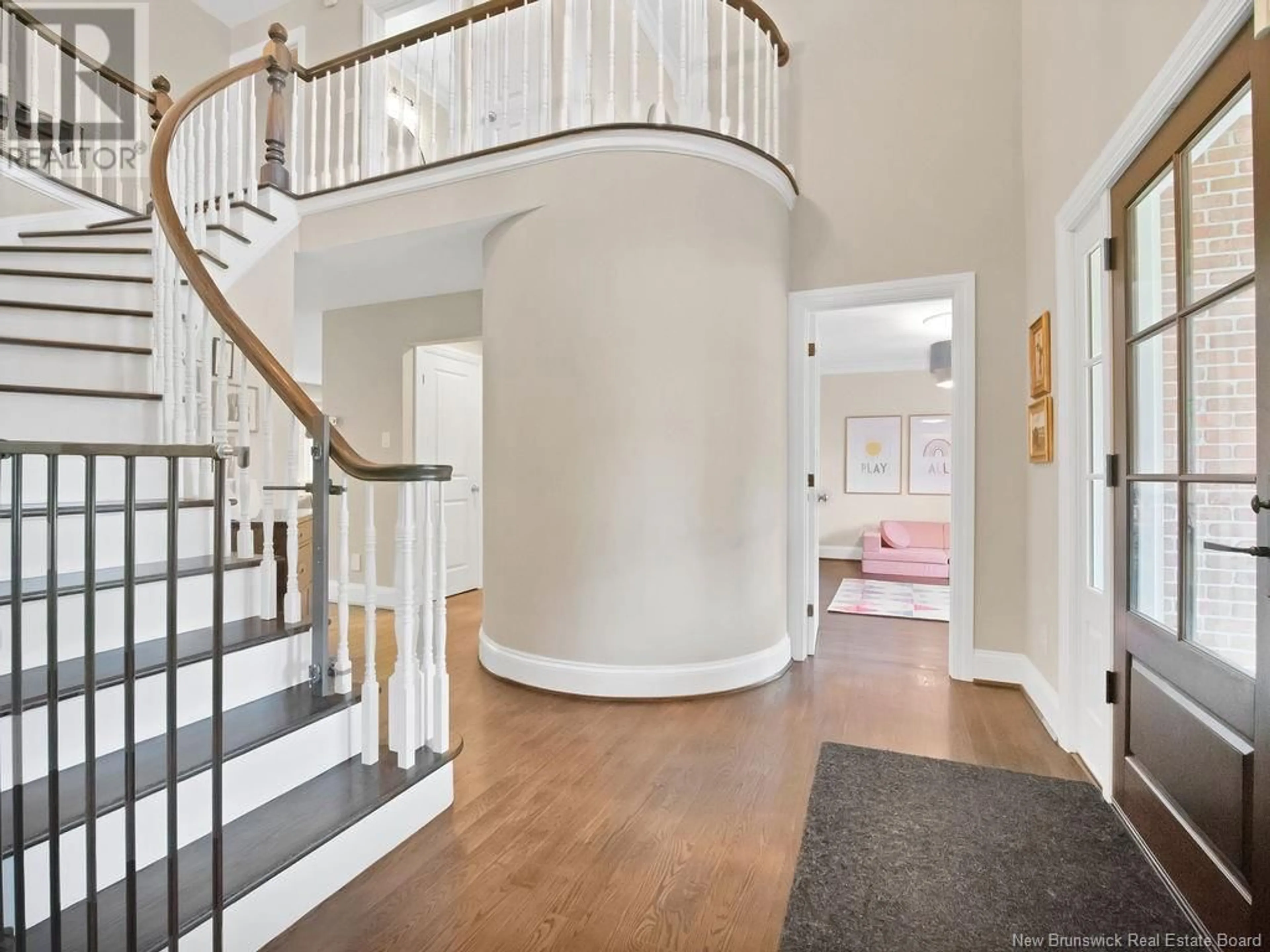 Indoor foyer for 250 DICKSON BOULEVARD, Moncton New Brunswick E1E4J5