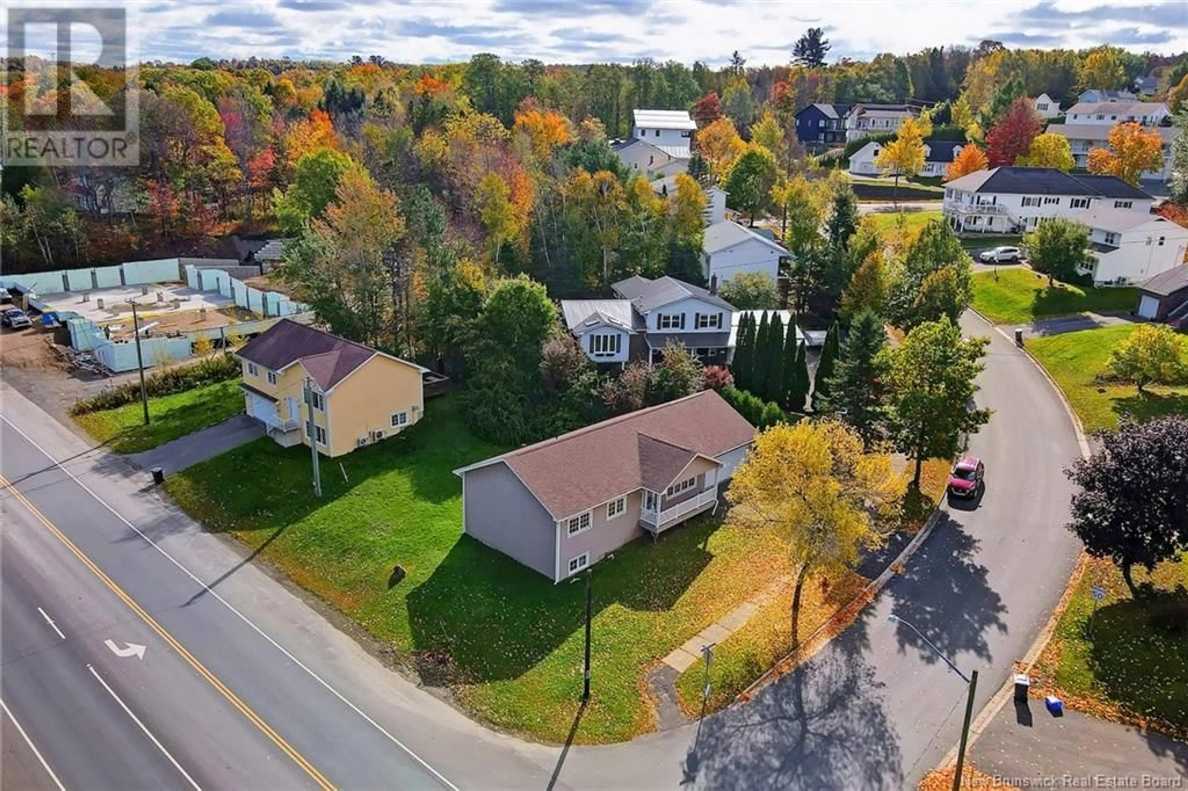 A pic from exterior of the house or condo, the street view for 10 Rosewood Drive, Fredericton New Brunswick E3C1L9