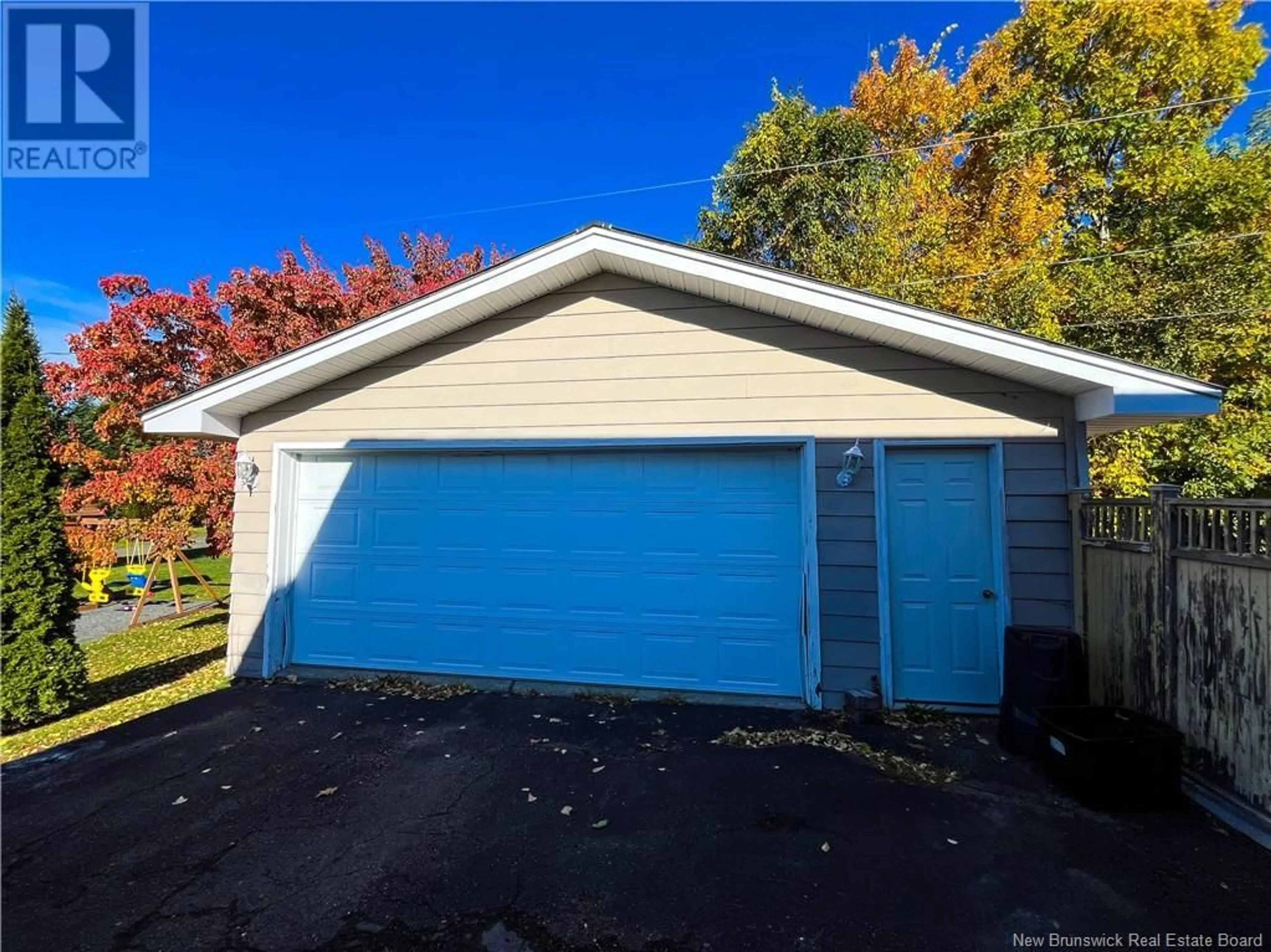 Frontside or backside of a home, the street view for 170 Elizabeth Street, Woodstock New Brunswick E7M1R3