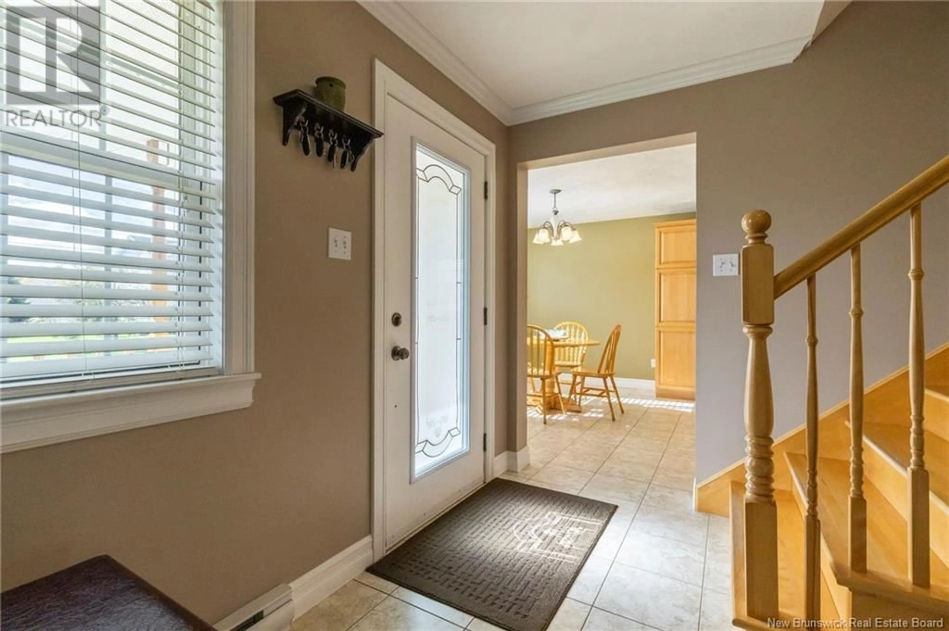 Indoor entryway, wood floors for 35 Desrosiers Street, Dieppe New Brunswick E1A7W5