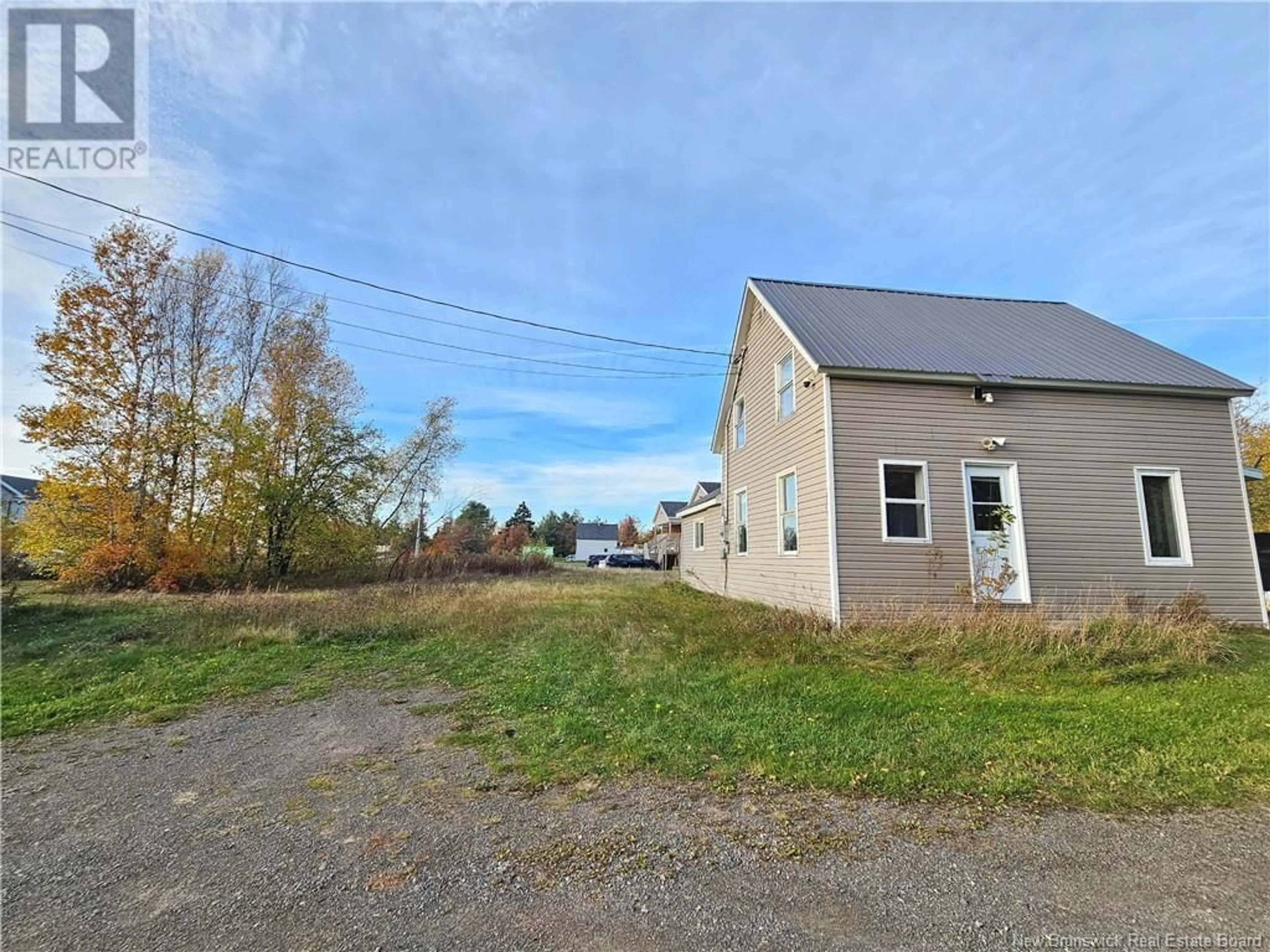 Frontside or backside of a home, the front or back of building for 28 Richard Lane, Shediac New Brunswick E4P2N6