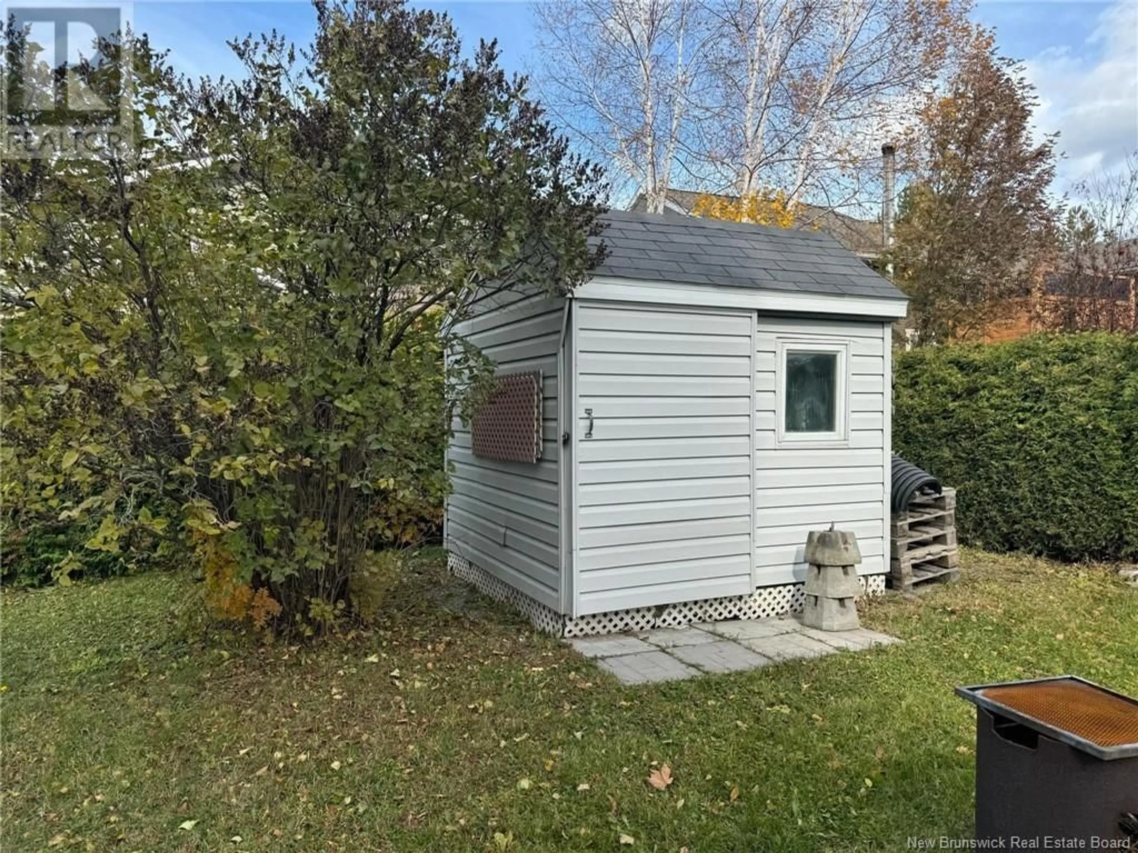 Shed for 24 rue Deschênes, Saint-Quentin New Brunswick E8A1M1