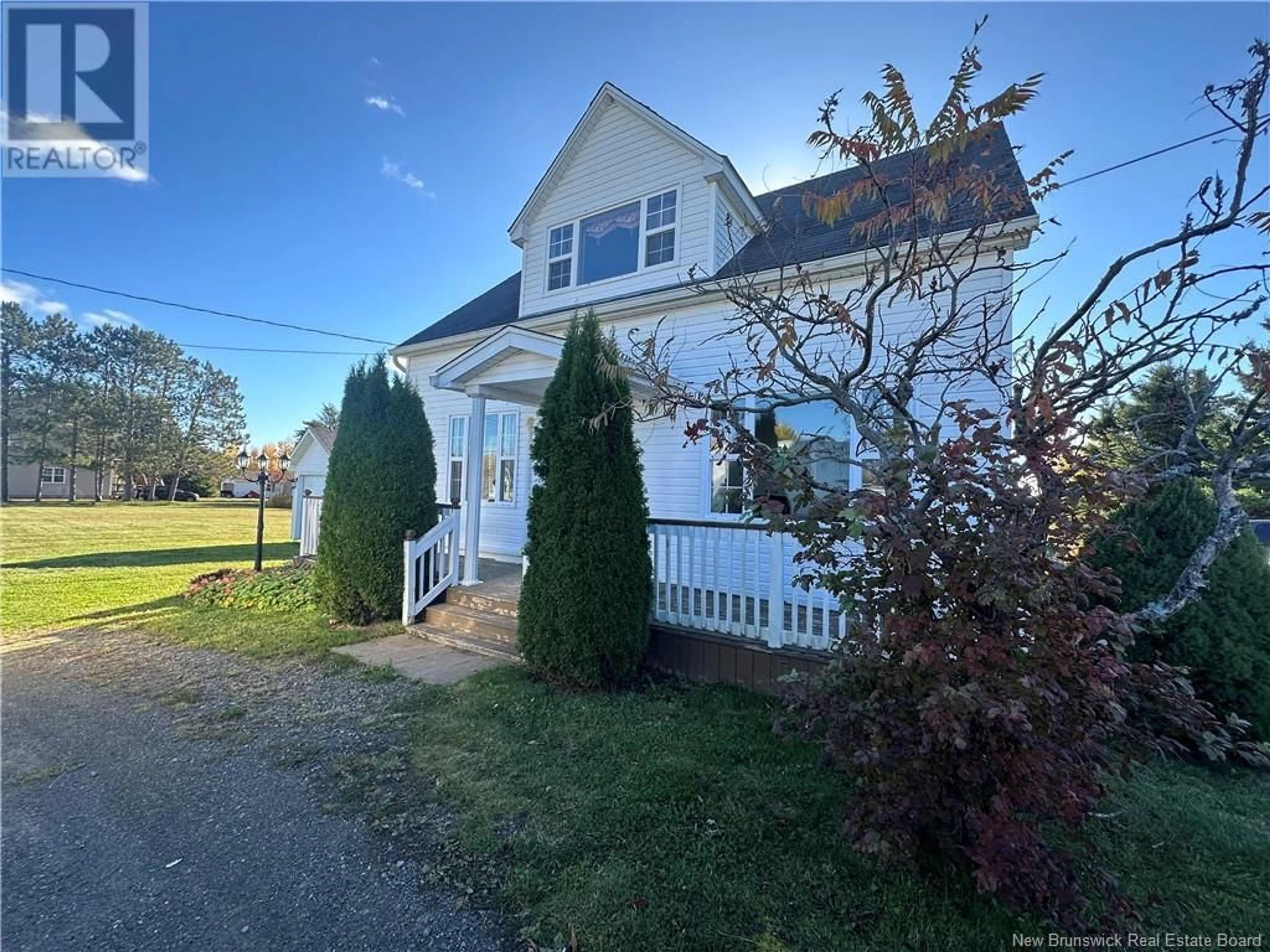 Frontside or backside of a home, the front or back of building for 324 Irving Boulevard, Bouctouche New Brunswick E4S3M1