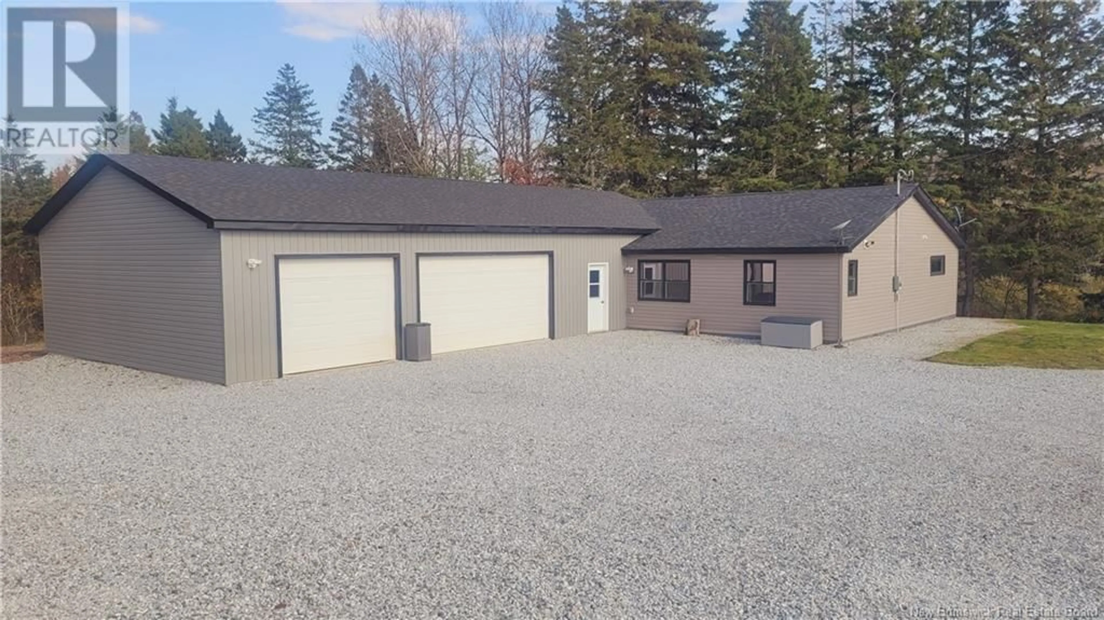 Indoor garage, cement floor for 2344 Route 860, Salt Springs New Brunswick E5N4E6