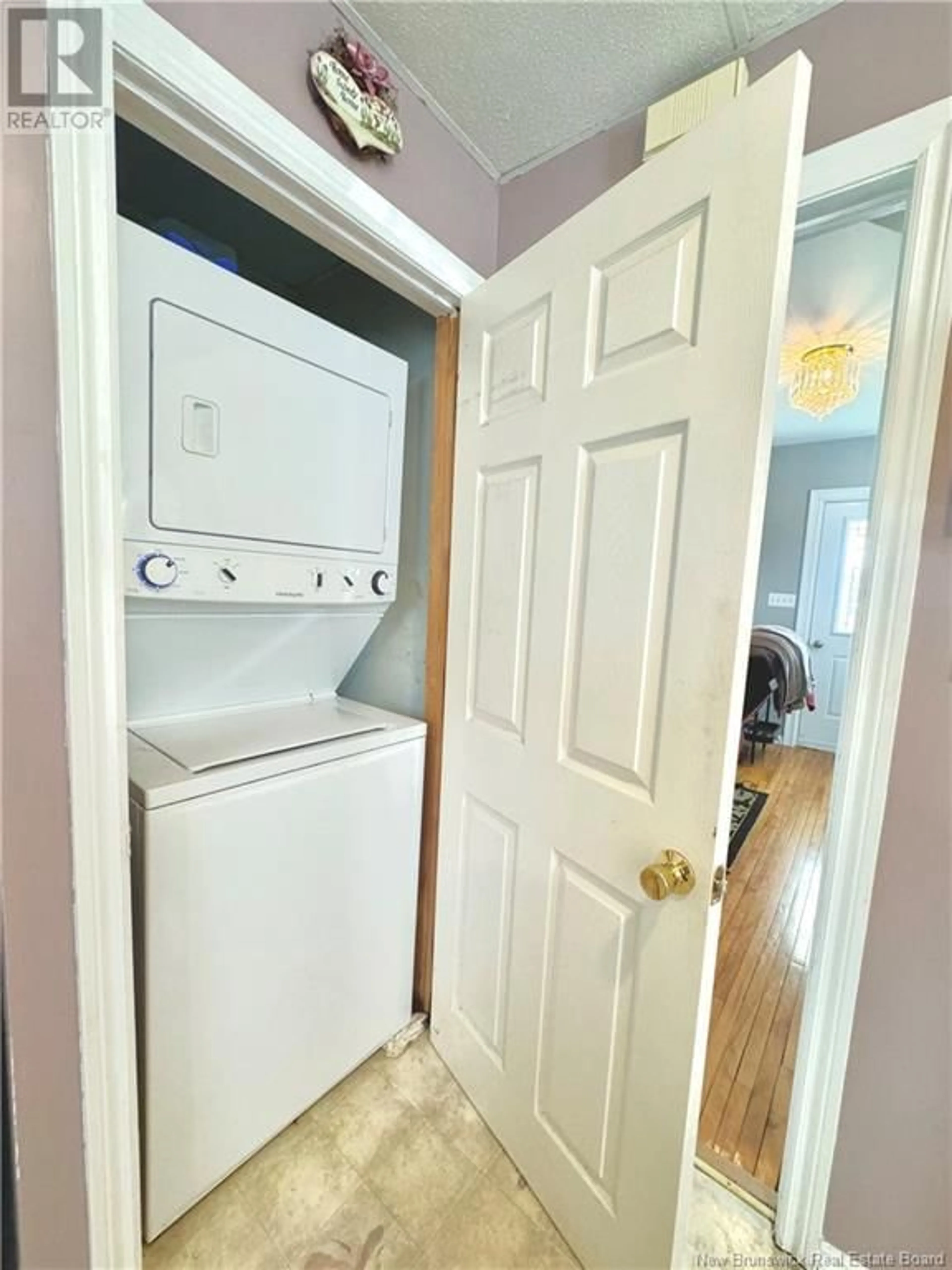 Laundry room for 91 Rue Principale, Neguac New Brunswick E9G1R2